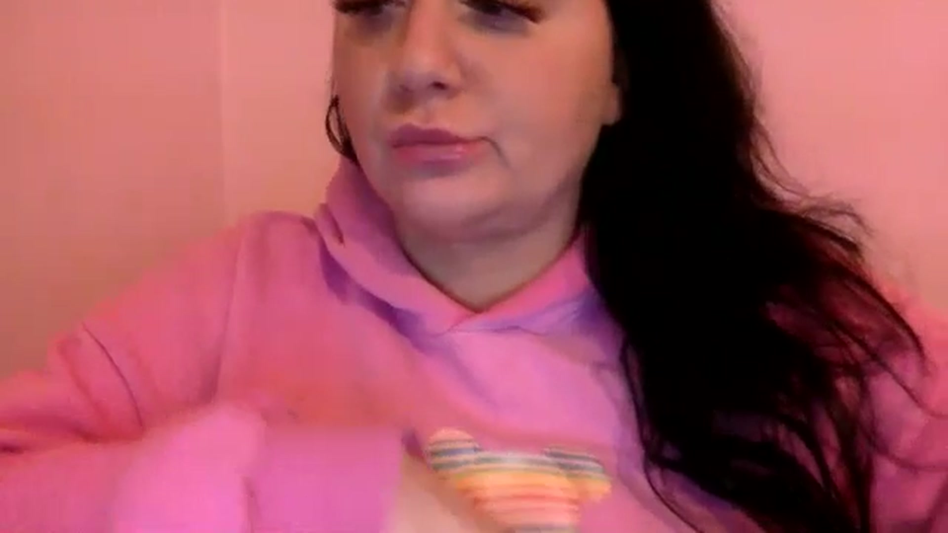 Gallery image thumbnail from Pandabella's myfreecams stream on, 04/16/2024, 21:37 image 5 of 20