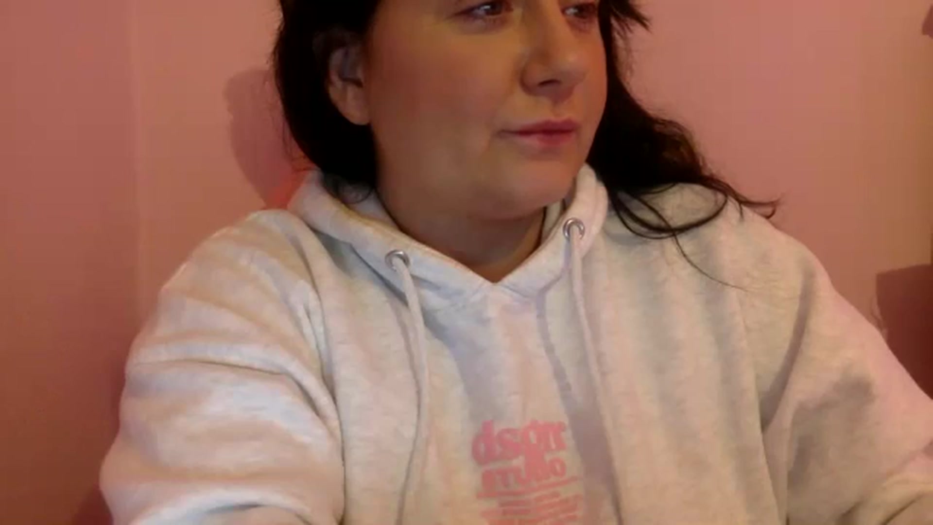 Gallery image thumbnail from Pandabella's myfreecams stream on, 04/24/2024, 24:36 image 13 of 20
