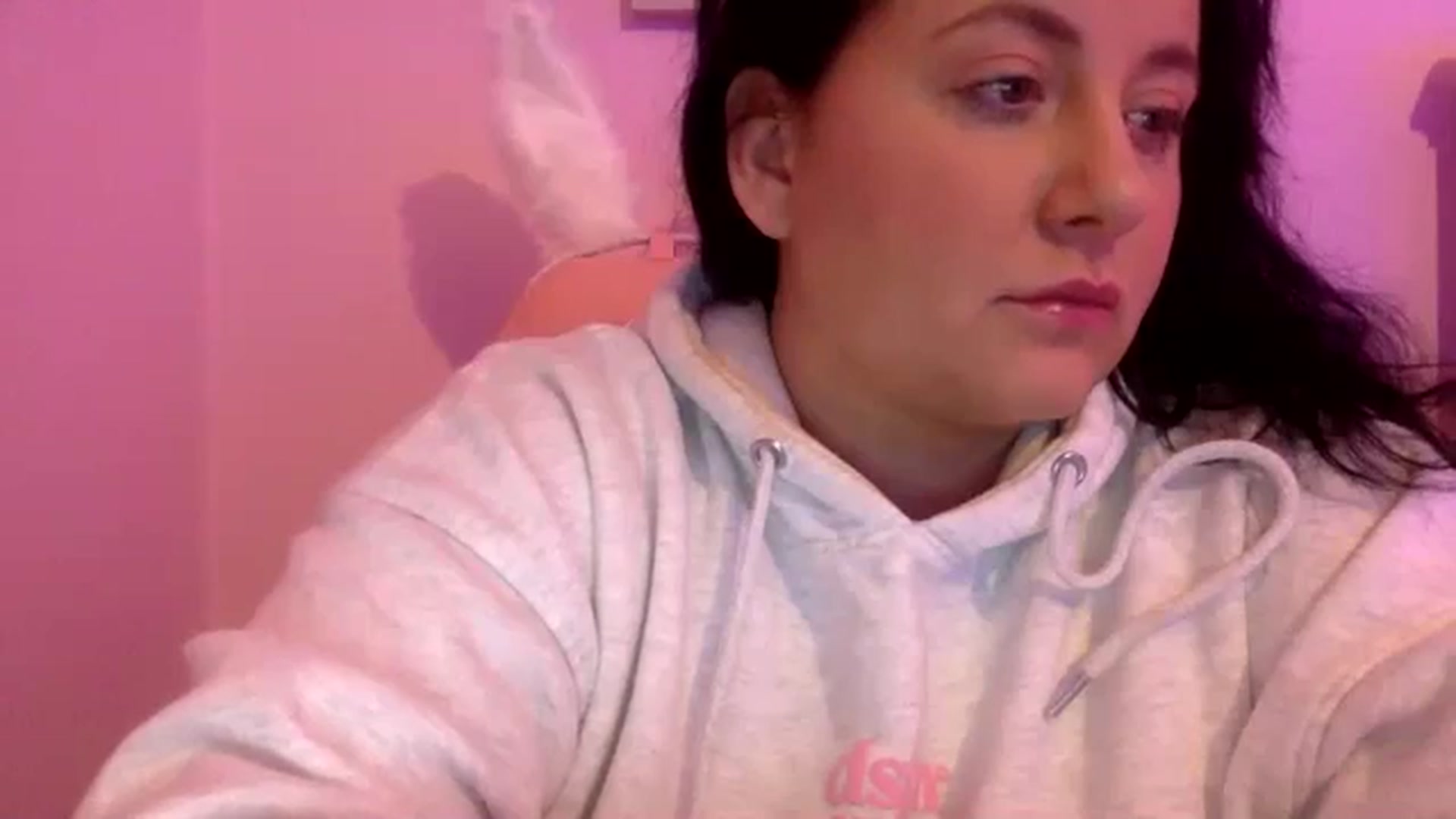 Gallery image thumbnail from Pandabella's myfreecams stream on, 04/24/2024, 24:36 image 2 of 20