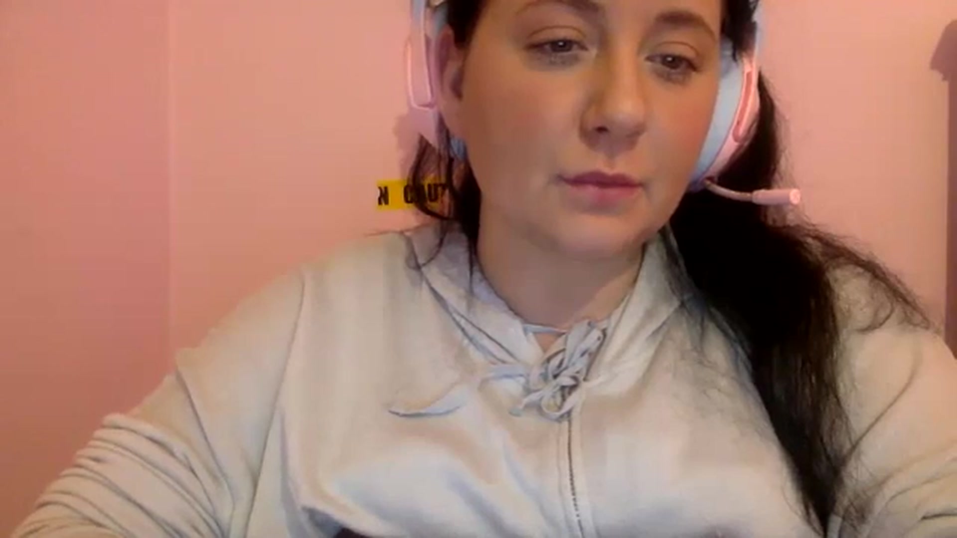 Gallery image thumbnail from Pandabella's myfreecams stream on, 04/26/2024, 24:56 image 11 of 20