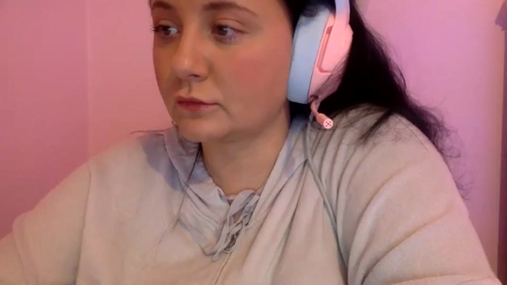 Gallery image thumbnail from Pandabella's myfreecams stream on, 04/26/2024, 24:56 image 8 of 20