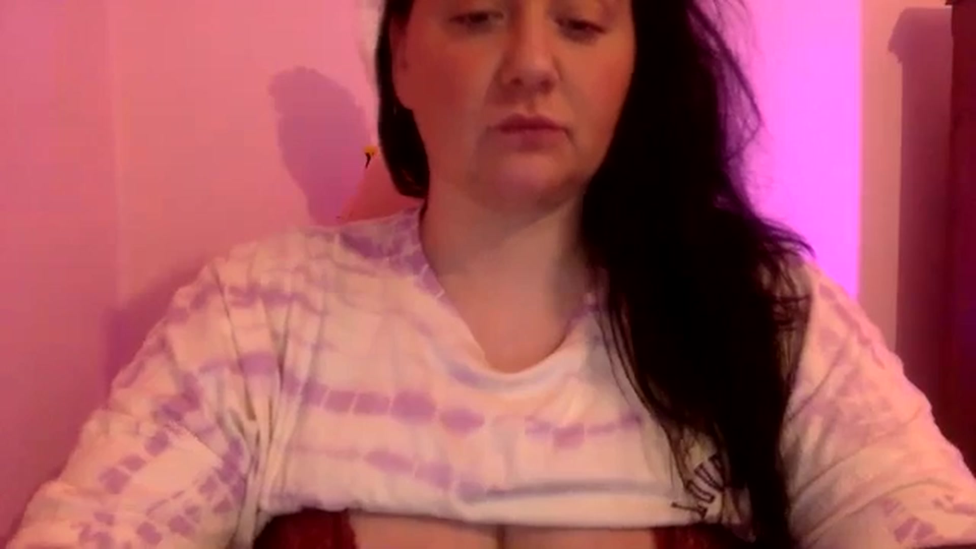 Gallery image thumbnail from Pandabella's myfreecams stream on, 04/26/2024, 23:12 image 12 of 20