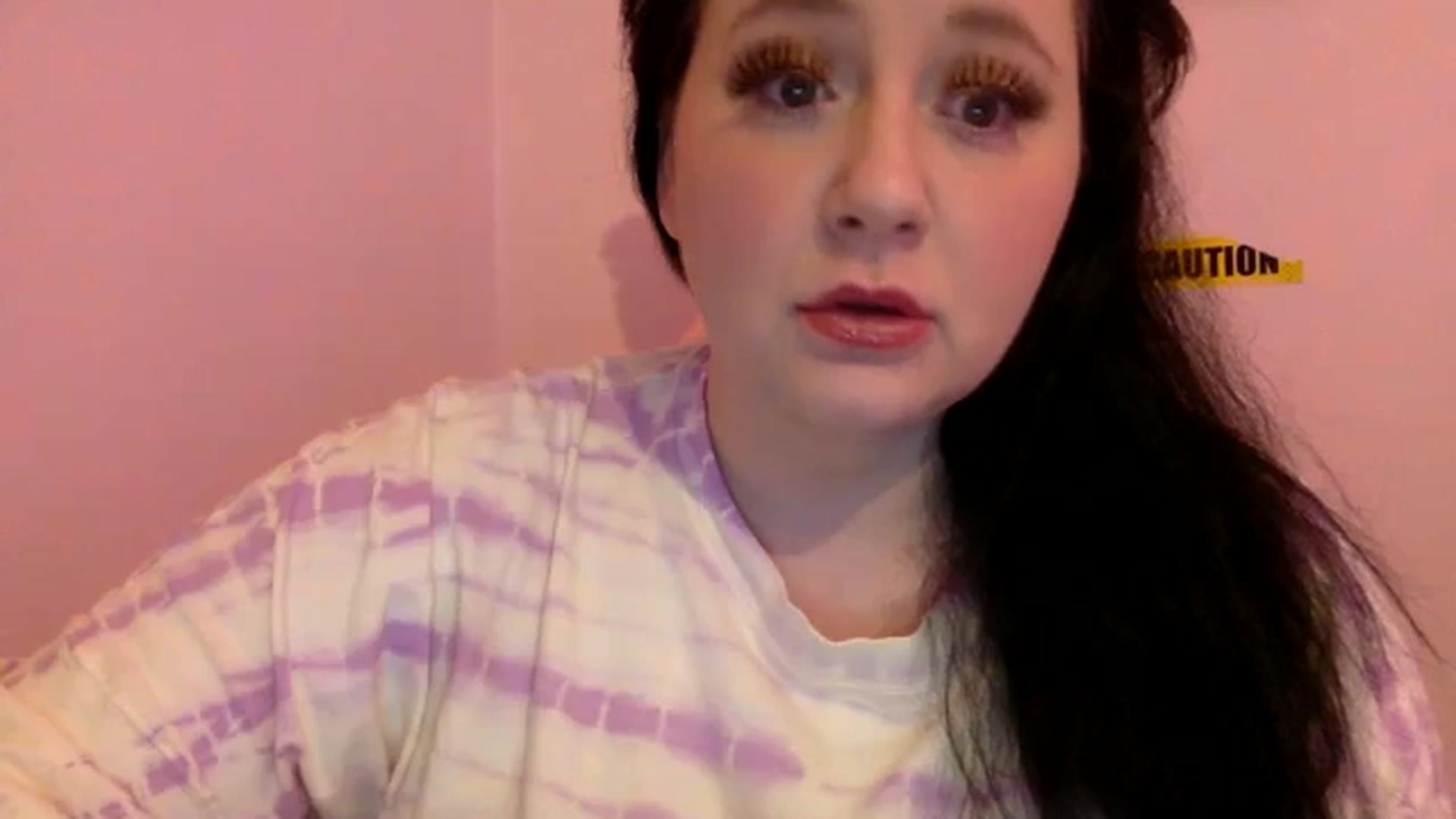 Gallery image thumbnail from Pandabella's myfreecams stream on, 05/02/2024, 21:24 image 11 of 20