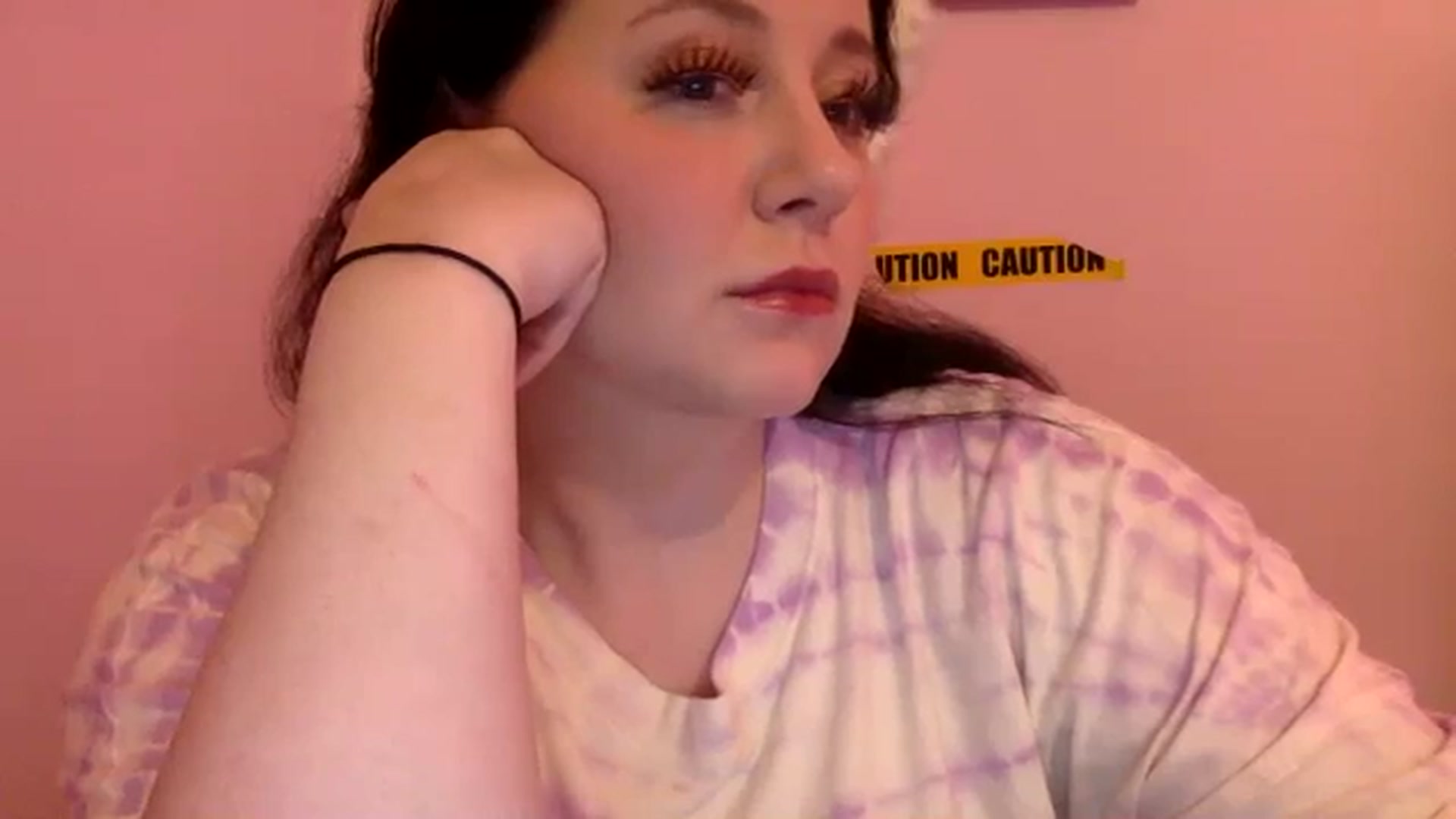 Gallery image thumbnail from Pandabella's myfreecams stream on, 05/02/2024, 21:24 image 16 of 20