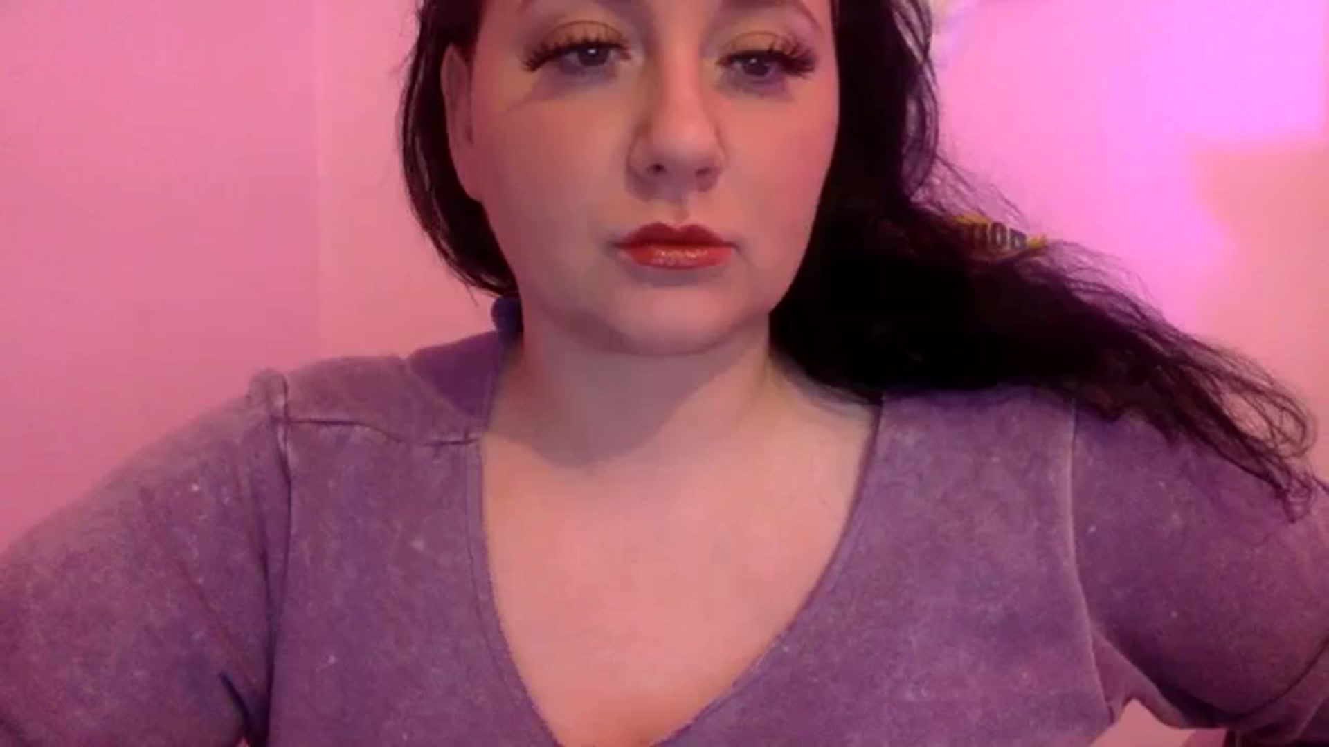 Gallery image thumbnail from Pandabella's myfreecams stream on, 05/03/2024, 23:18 image 2 of 20