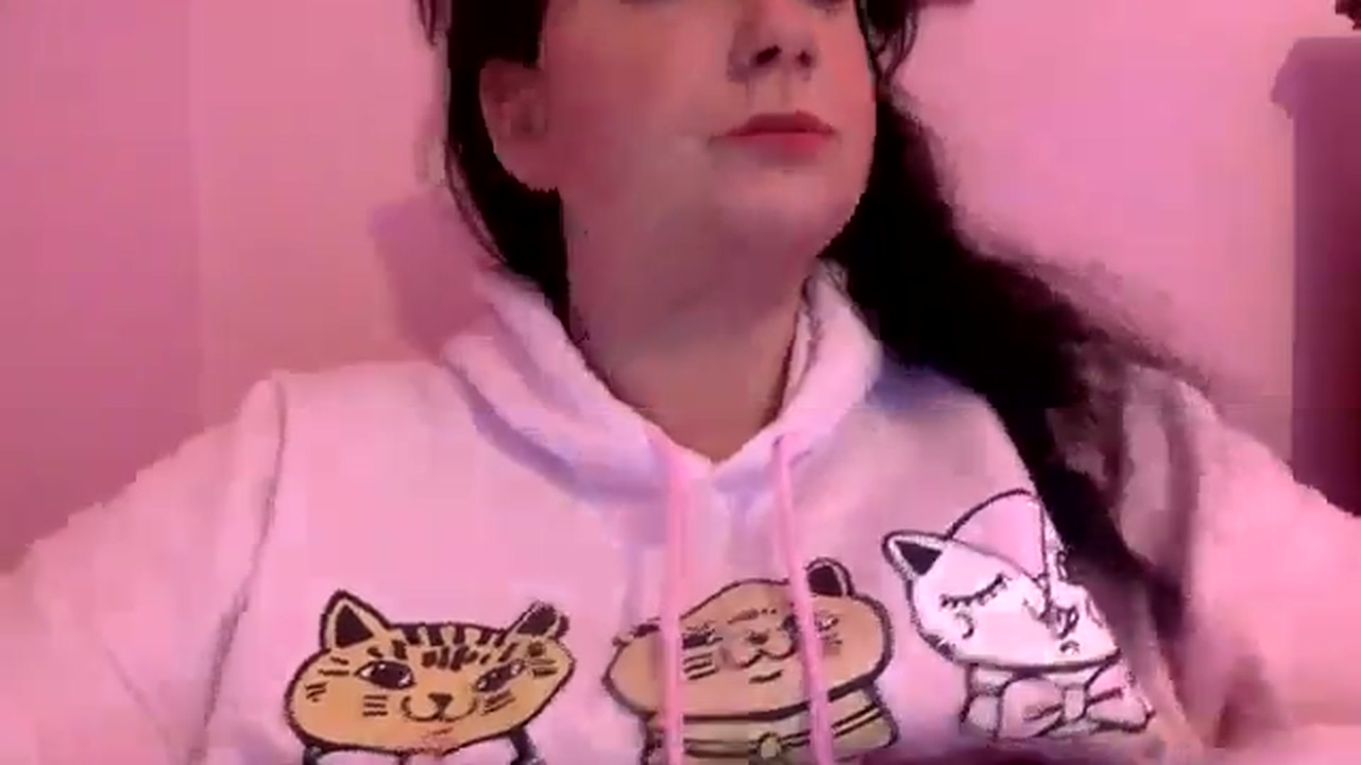 Gallery image thumbnail from Pandabella's myfreecams stream on, 05/05/2024, 24:38 image 20 of 20