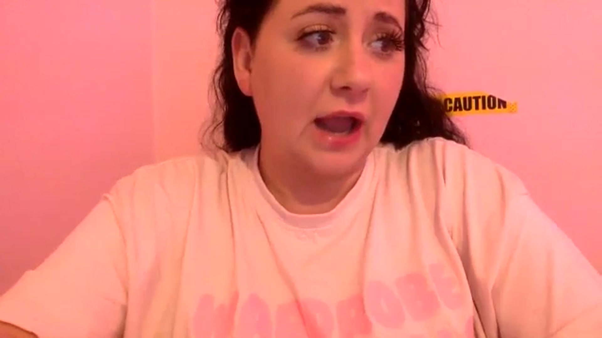 Gallery image thumbnail from Pandabella's myfreecams stream on, 05/15/2024, 23:43 image 18 of 20