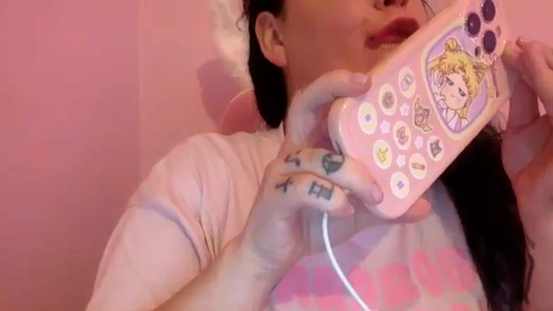 Gallery image thumbnail from Pandabella's myfreecams stream on, 05/15/2024, 23:43 image 7 of 20