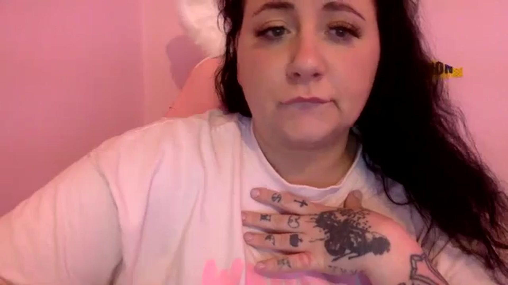 Gallery image thumbnail from Pandabella's myfreecams stream on, 05/16/2024, 24:35 image 7 of 20