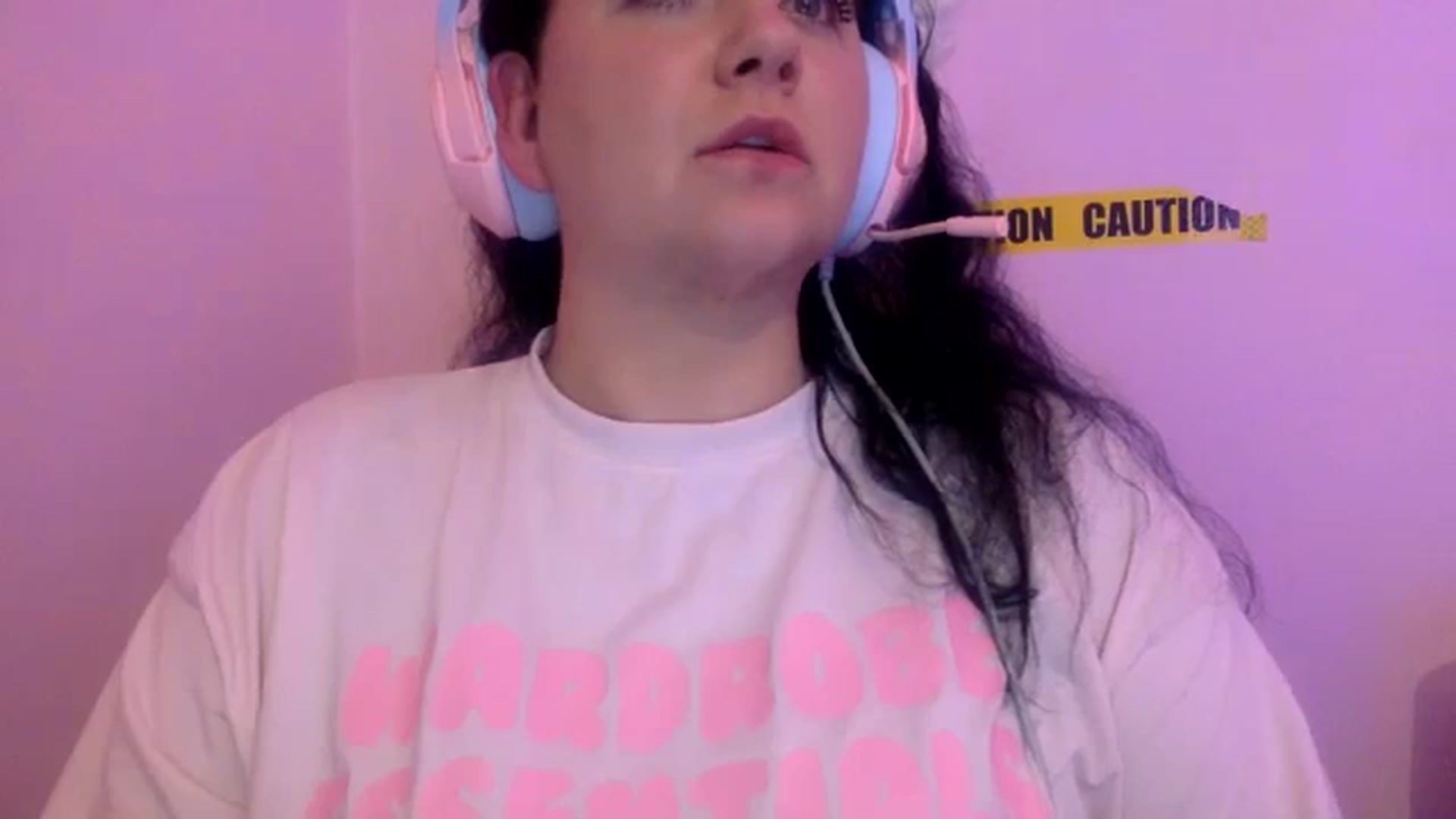 Gallery image thumbnail from Pandabella's myfreecams stream on, 05/16/2024, 24:56 image 7 of 20