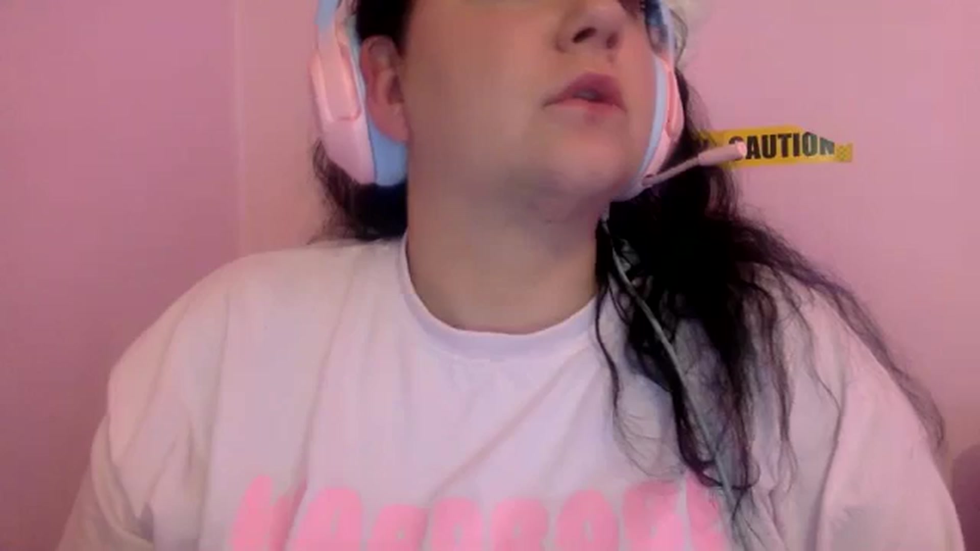 Gallery image thumbnail from Pandabella's myfreecams stream on, 05/16/2024, 24:56 image 20 of 20