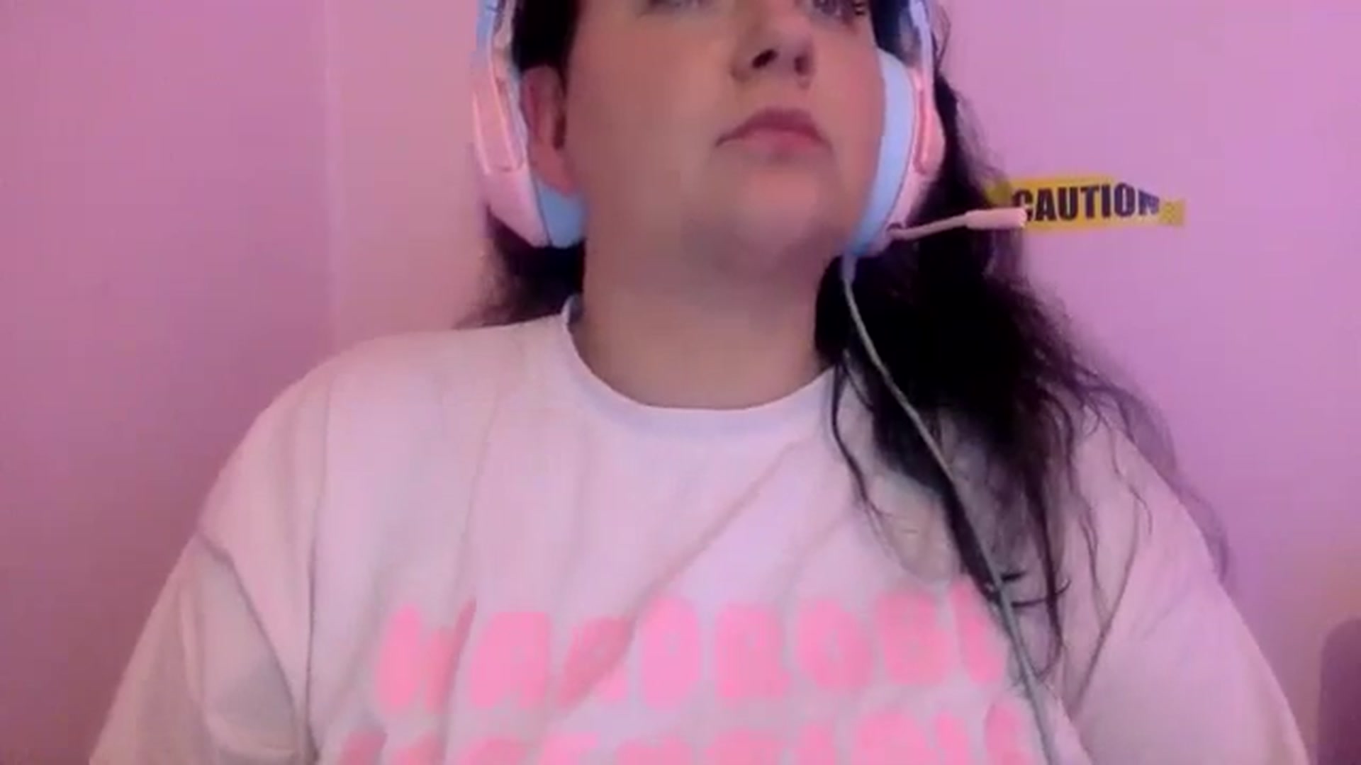 Gallery image thumbnail from Pandabella's myfreecams stream on, 05/16/2024, 24:56 image 9 of 20