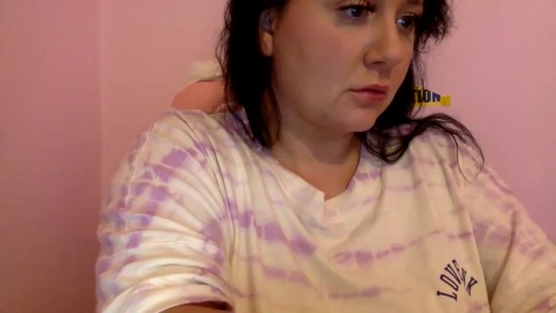 Gallery image thumbnail from Pandabella's myfreecams stream on, 05/27/2024, 23:14 image 8 of 20