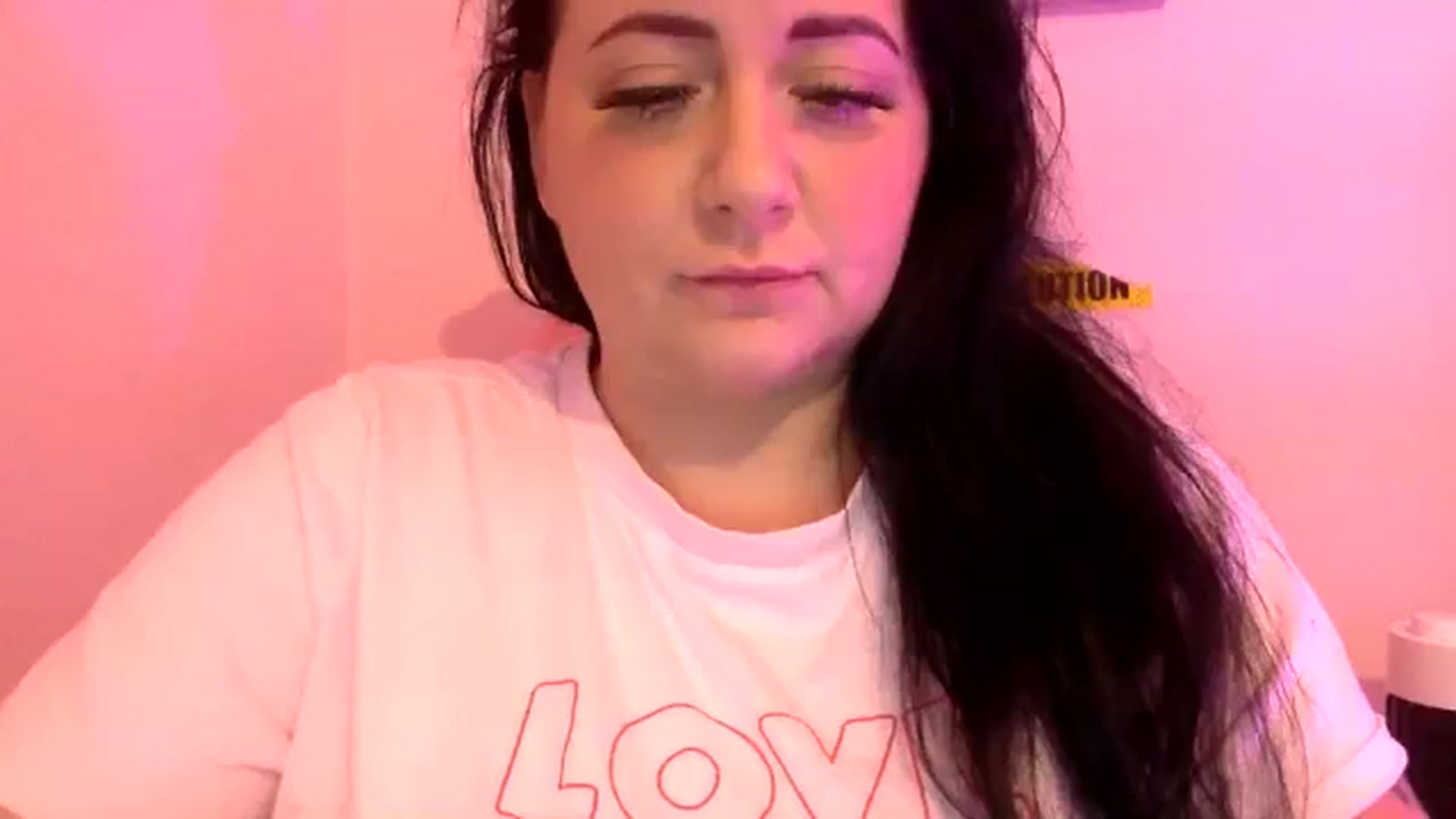 Gallery image thumbnail from Pandabella's myfreecams stream on, 06/02/2024, 24:01 image 15 of 20