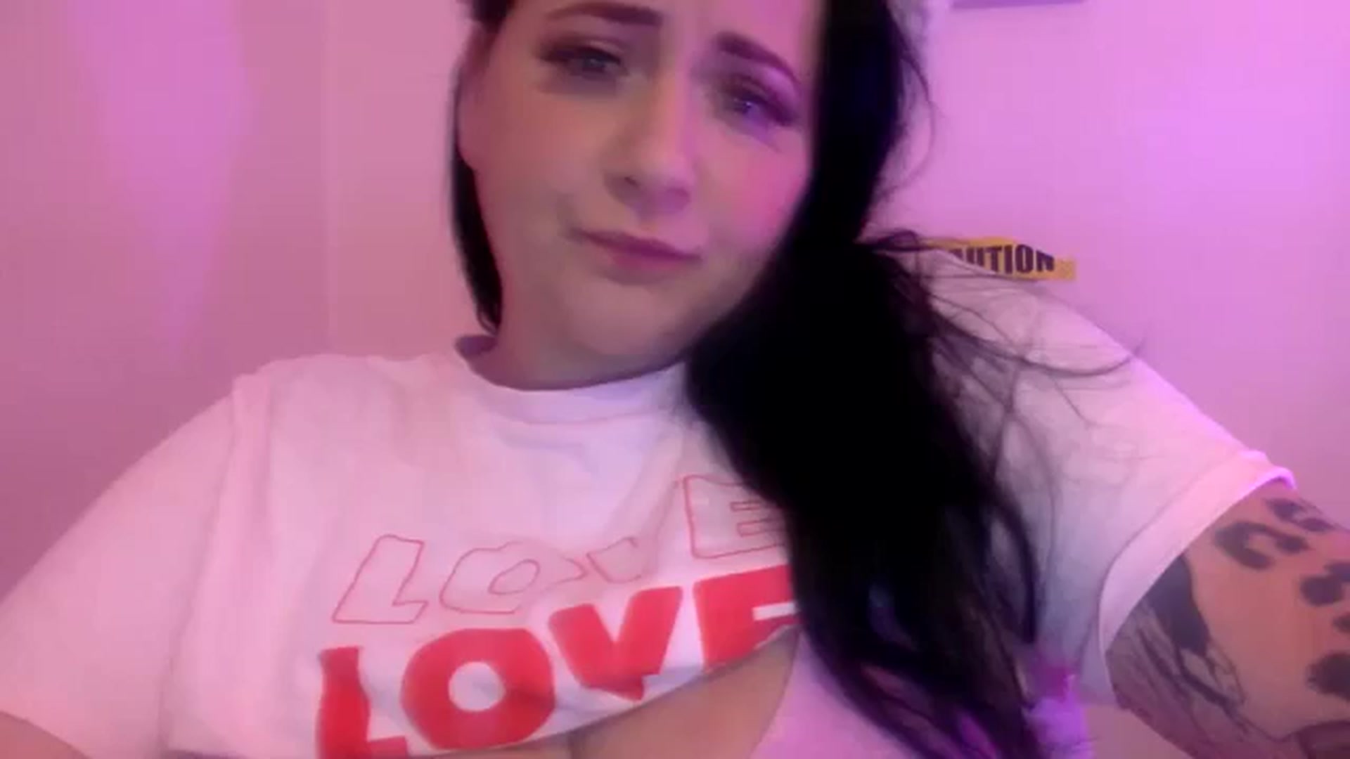 Gallery image thumbnail from Pandabella's myfreecams stream on, 06/02/2024, 24:38 image 15 of 20