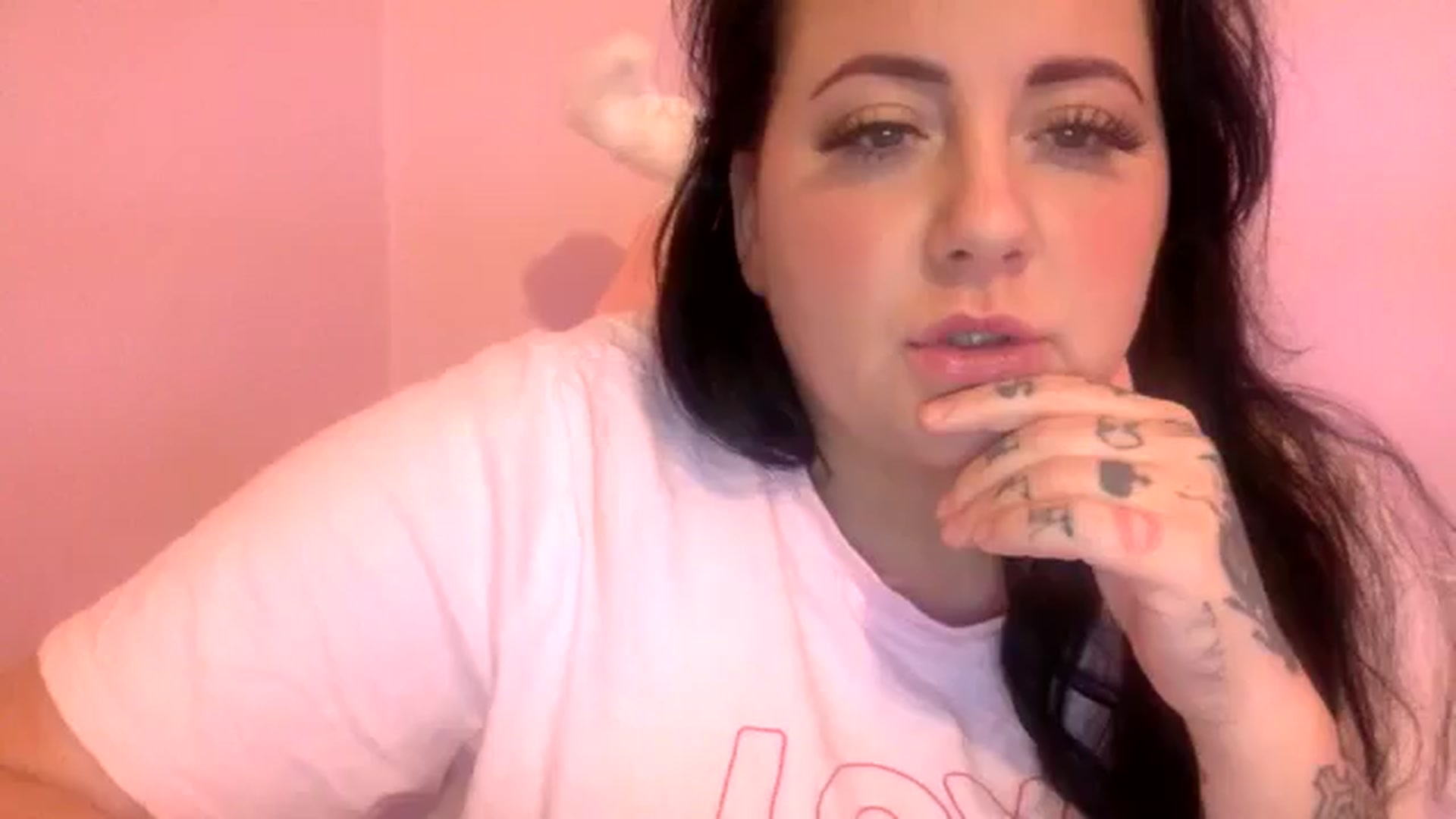 Gallery image thumbnail from Pandabella's myfreecams stream on, 06/02/2024, 01:20 image 16 of 20