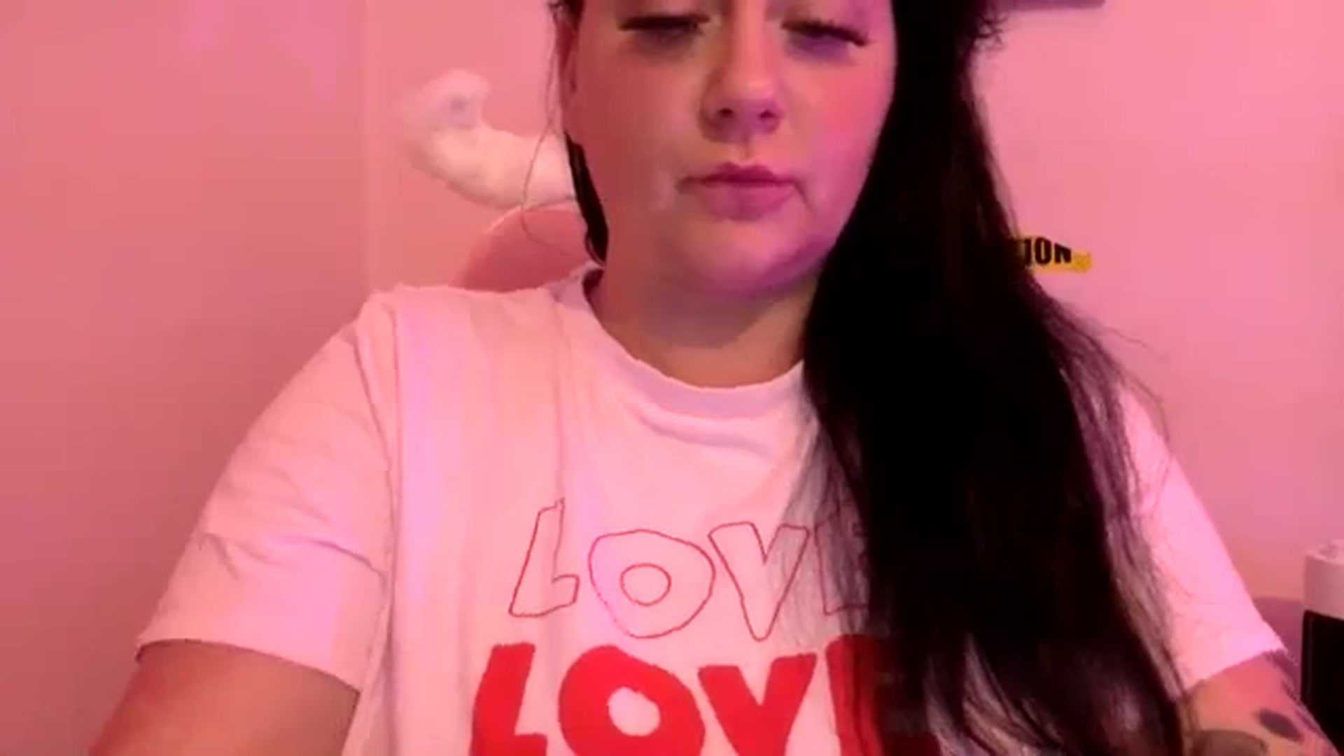 Gallery image thumbnail from Pandabella's myfreecams stream on, 06/02/2024, 03:06 image 12 of 20
