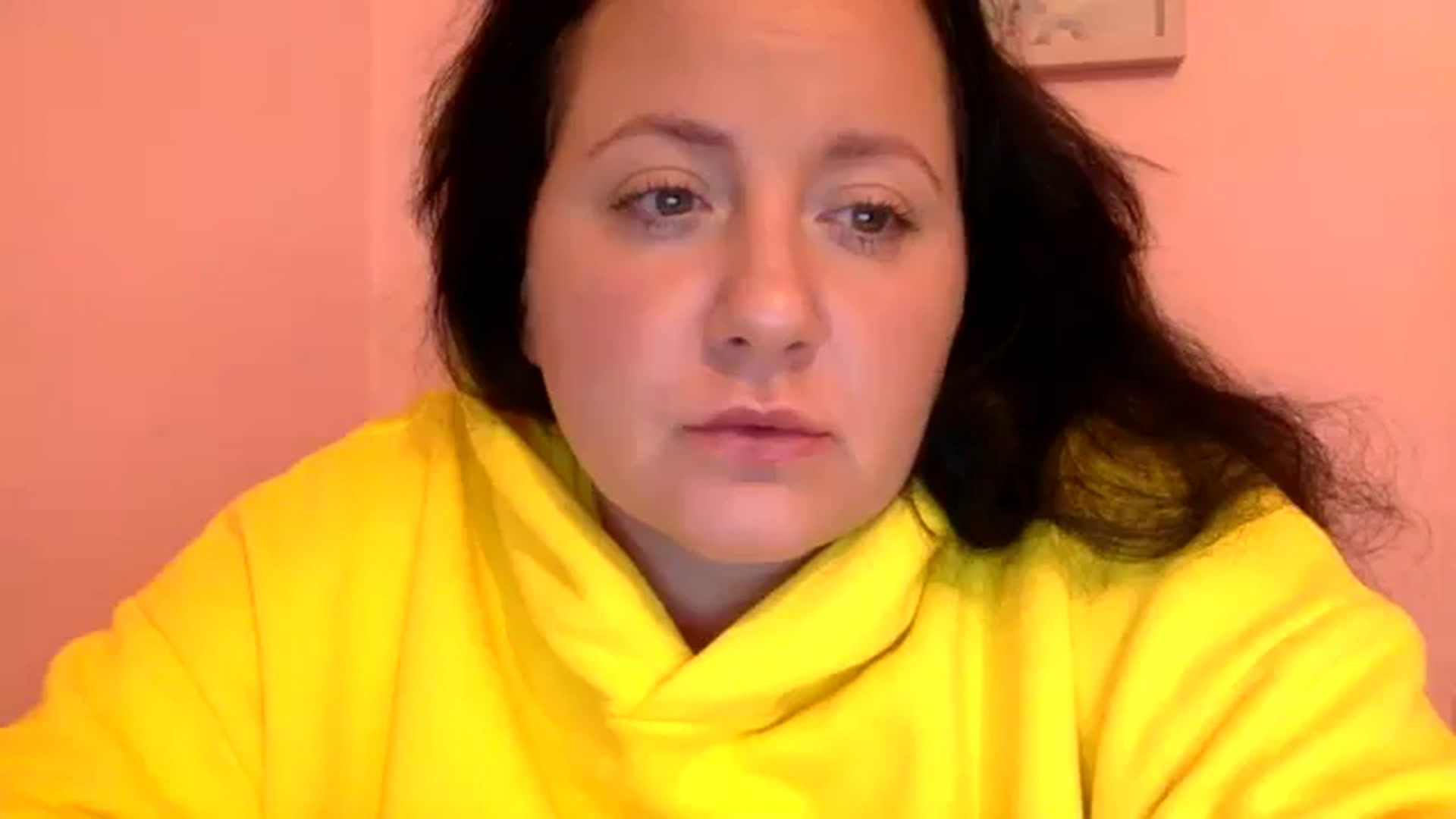 Gallery image thumbnail from Pandabella's myfreecams stream on, 06/04/2024, 23:16 image 15 of 20