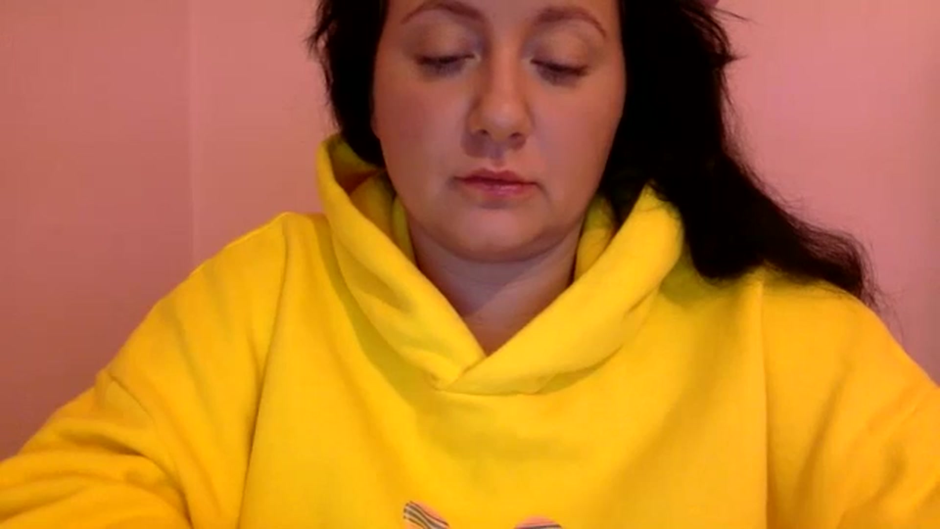 Gallery image thumbnail from Pandabella's myfreecams stream on, 06/04/2024, 23:16 image 11 of 20