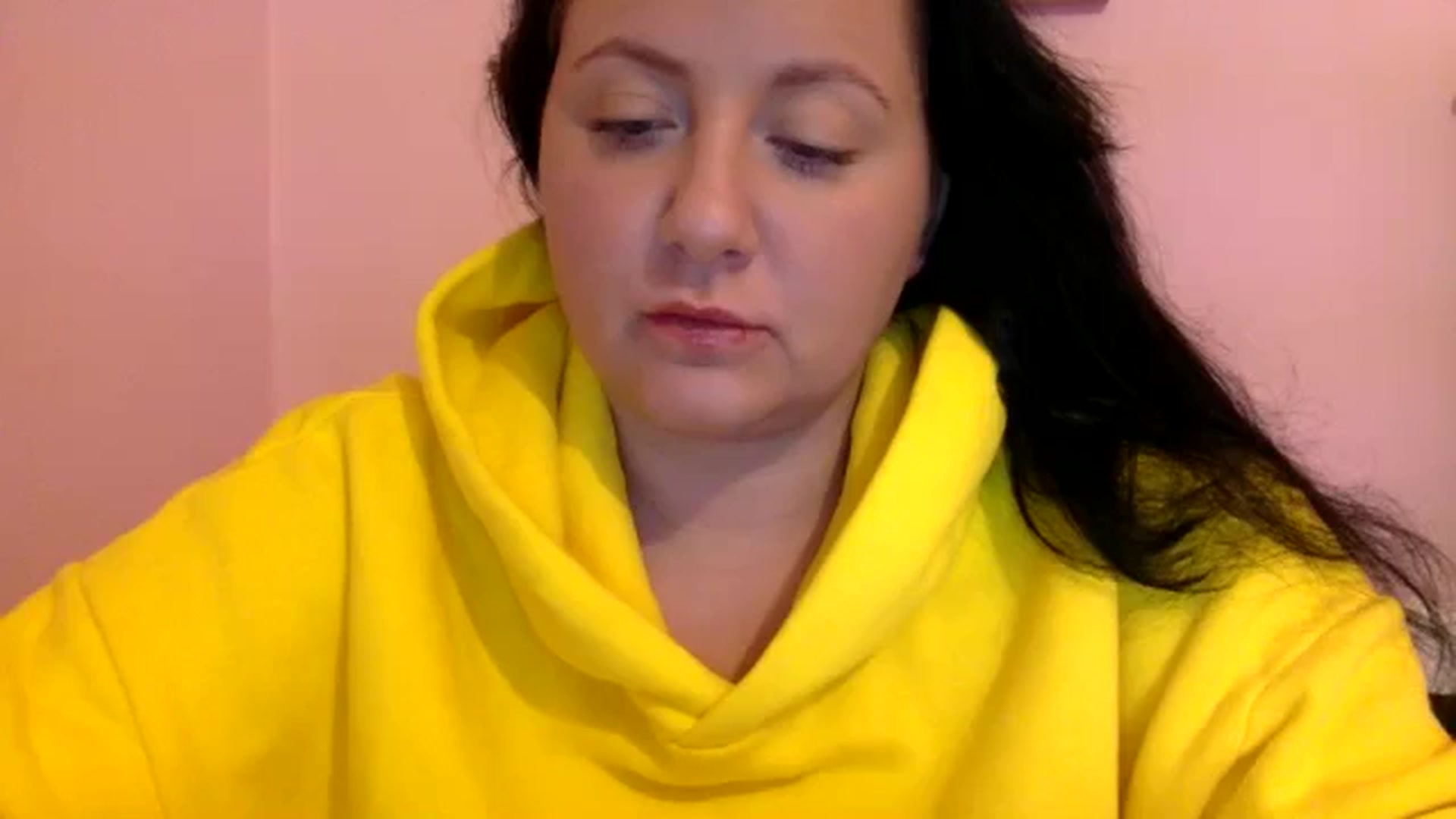 Gallery image thumbnail from Pandabella's myfreecams stream on, 06/04/2024, 23:16 image 3 of 20