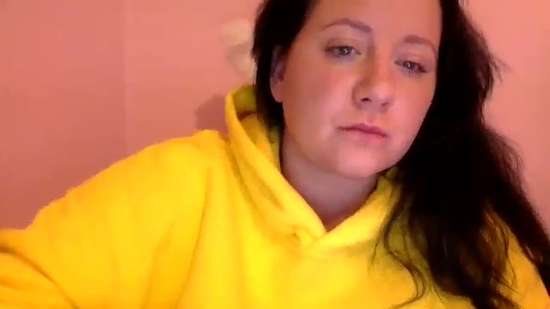 Gallery image thumbnail from Pandabella's myfreecams stream on, 06/04/2024, 23:33 image 7 of 20