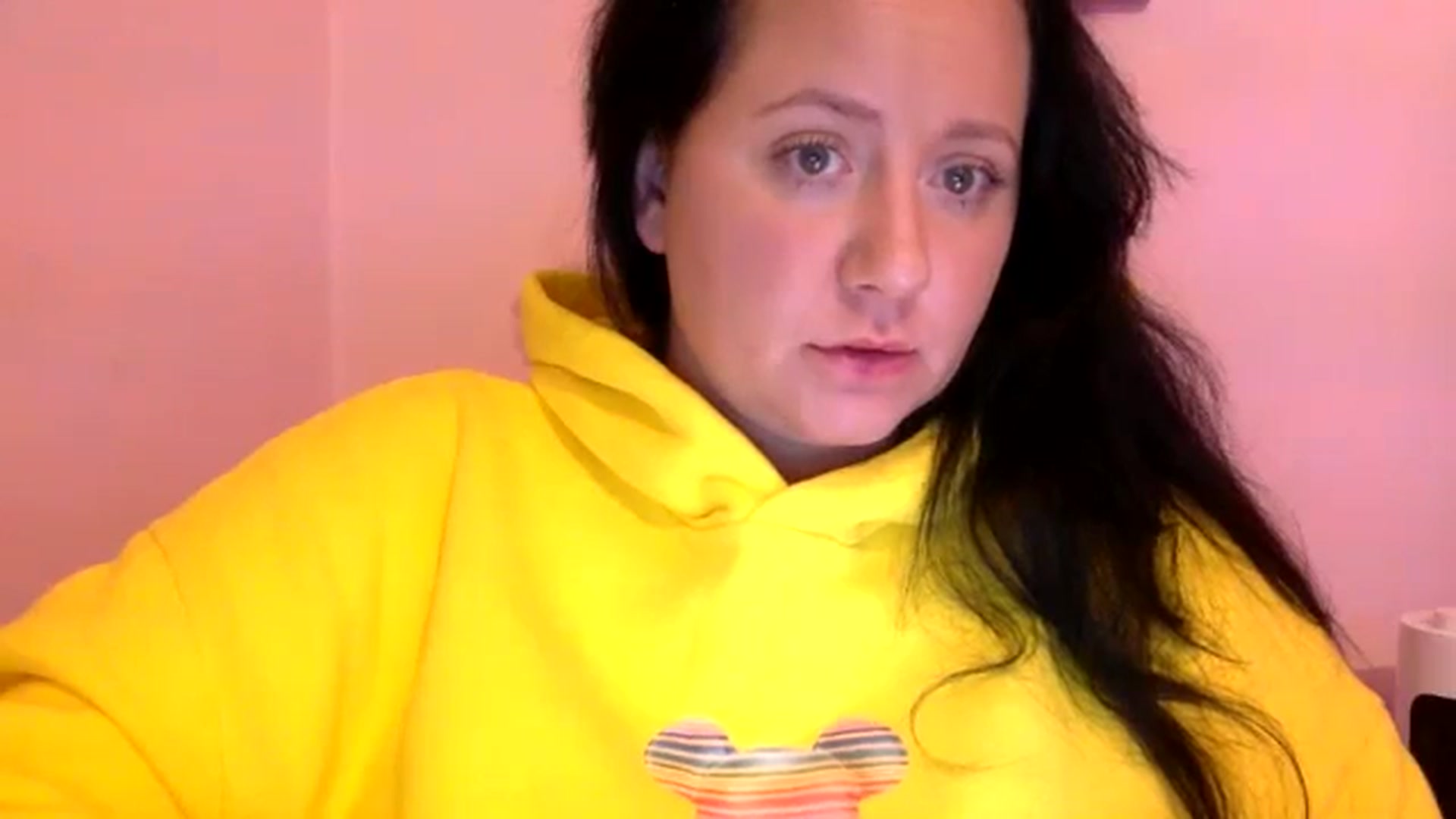 Gallery image thumbnail from Pandabella's myfreecams stream on, 06/04/2024, 23:33 image 13 of 20