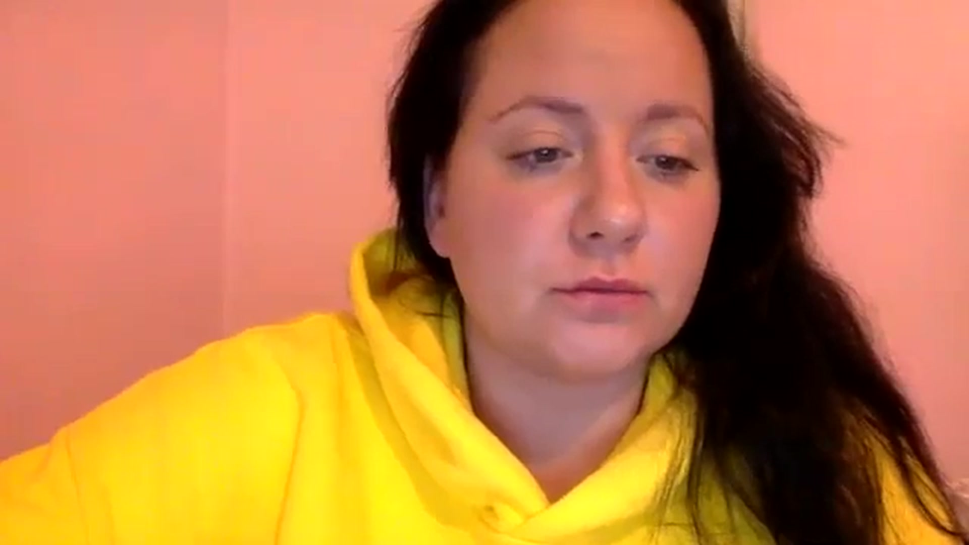 Gallery image thumbnail from Pandabella's myfreecams stream on, 06/04/2024, 23:33 image 3 of 20
