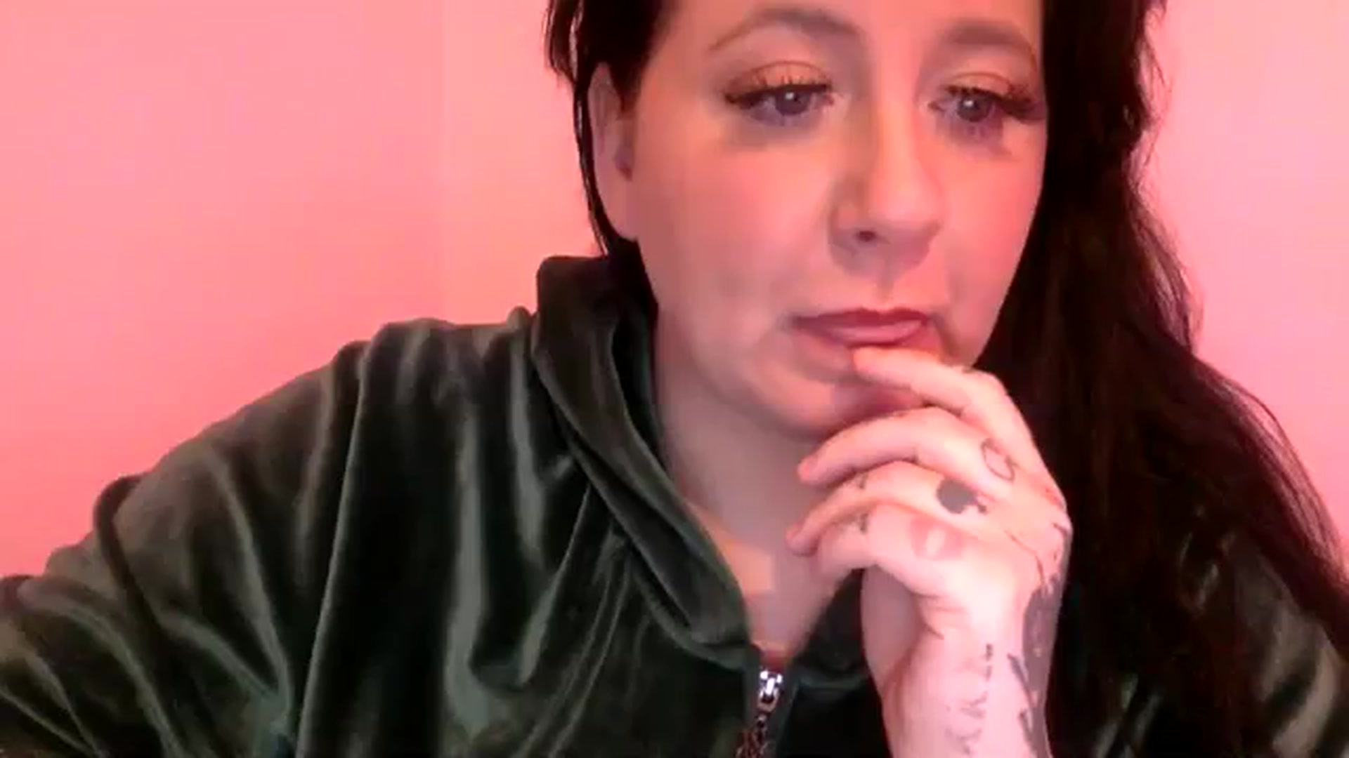 Gallery image thumbnail from Pandabella's myfreecams stream on, 06/08/2024, 03:33 image 1 of 20