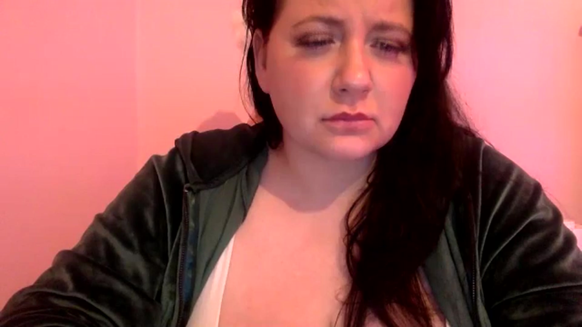 Gallery image thumbnail from Pandabella's myfreecams stream on, 06/08/2024, 03:33 image 15 of 20