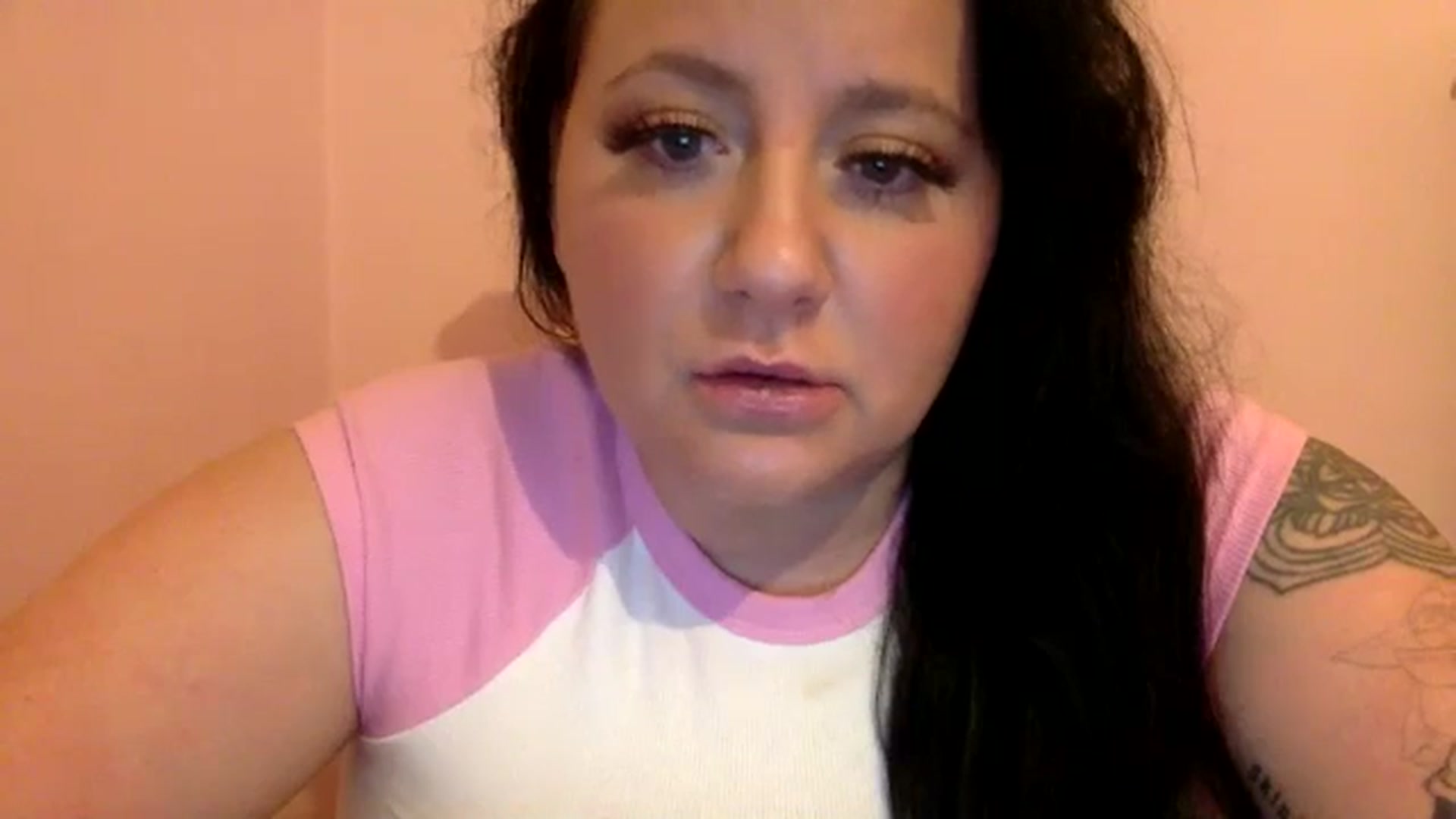 Gallery image thumbnail from Pandabella's myfreecams stream on, 06/16/2024, 23:58 image 12 of 20