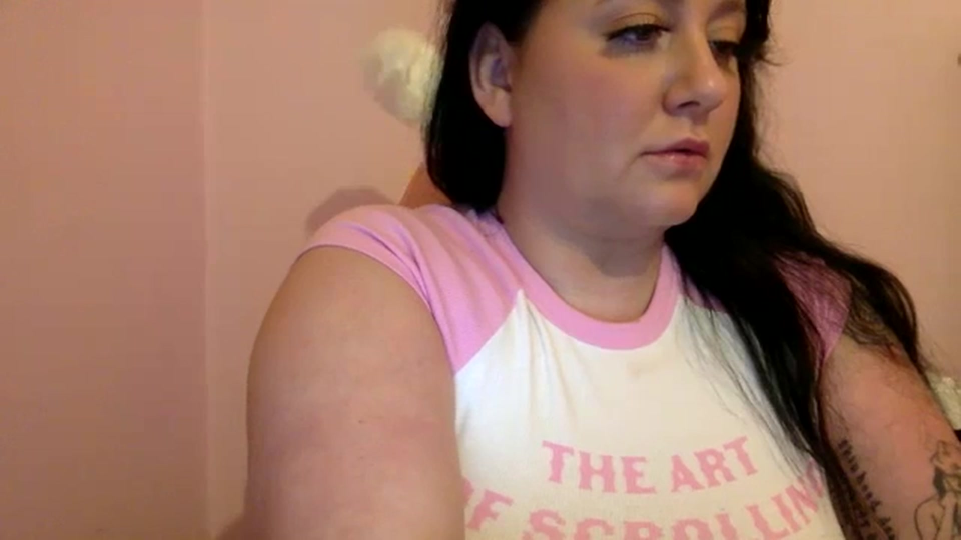 Gallery image thumbnail from Pandabella's myfreecams stream on, 06/16/2024, 23:58 image 7 of 20