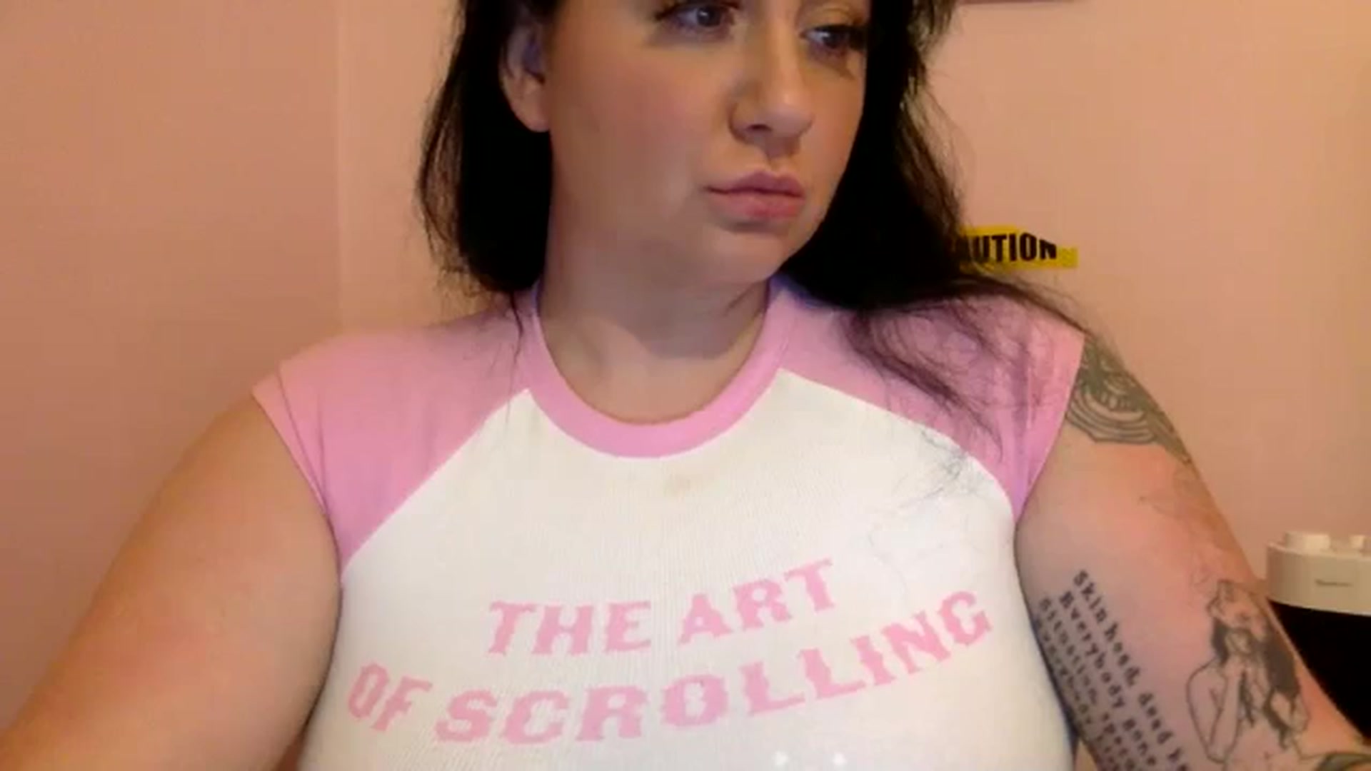 Gallery image thumbnail from Pandabella's myfreecams stream on, 06/16/2024, 23:58 image 3 of 20