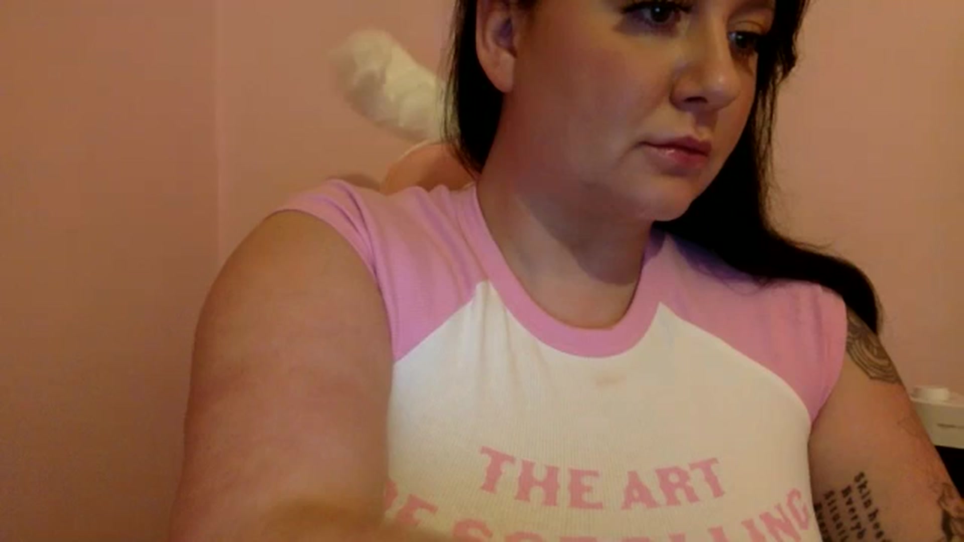 Gallery image thumbnail from Pandabella's myfreecams stream on, 06/17/2024, 24:21 image 9 of 20