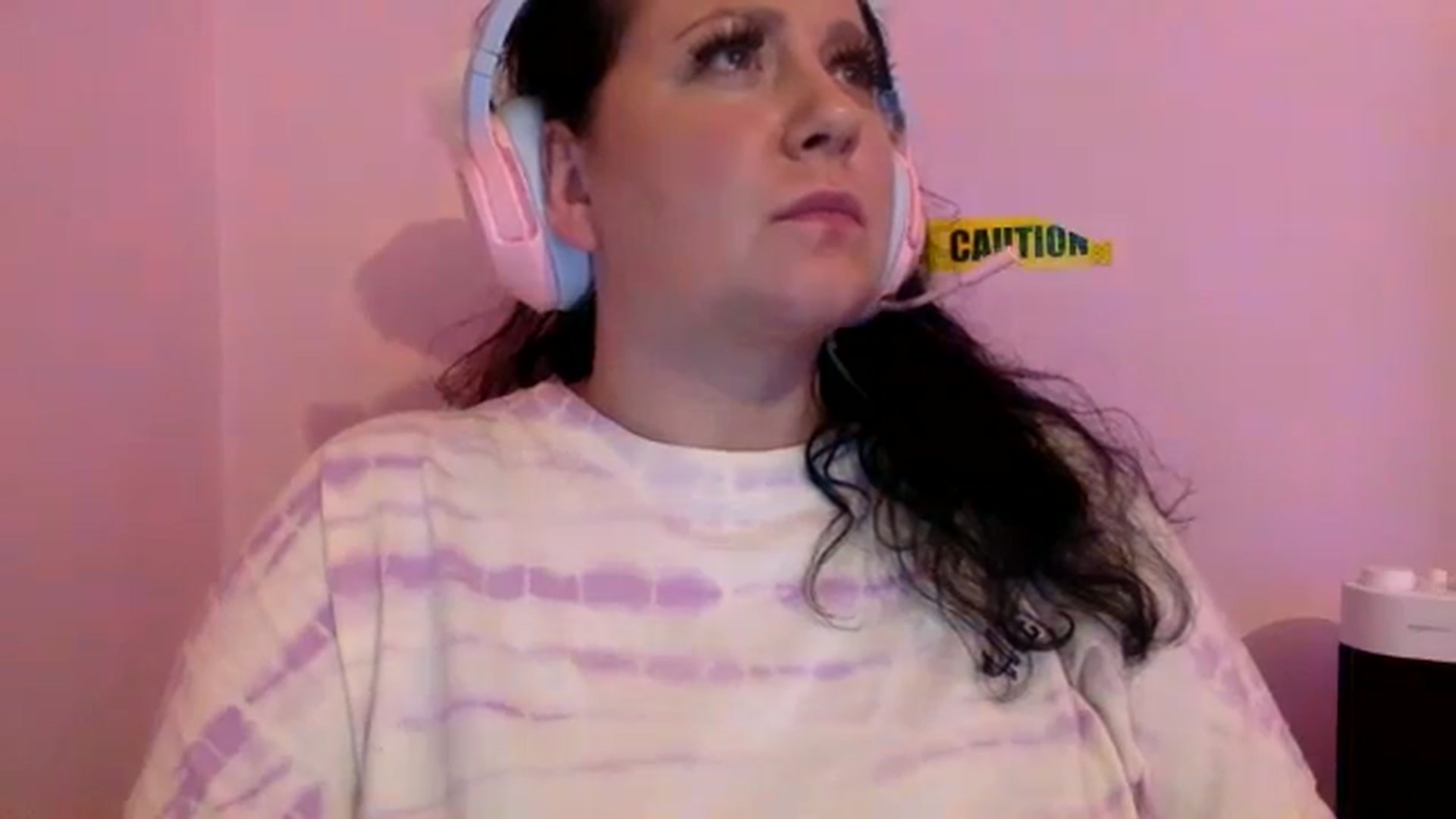 Gallery image thumbnail from Pandabella's myfreecams stream on, 06/20/2024, 01:53 image 17 of 20