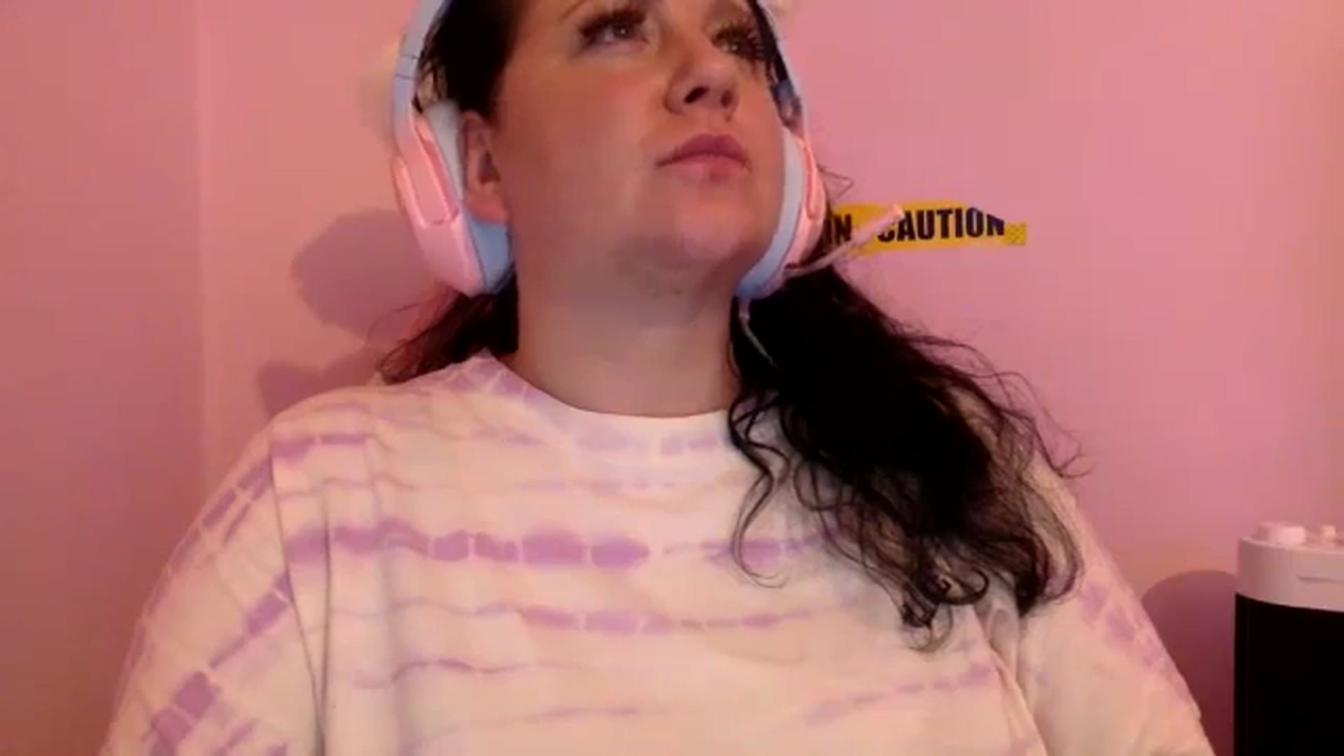 Gallery image thumbnail from Pandabella's myfreecams stream on, 06/20/2024, 01:53 image 15 of 20