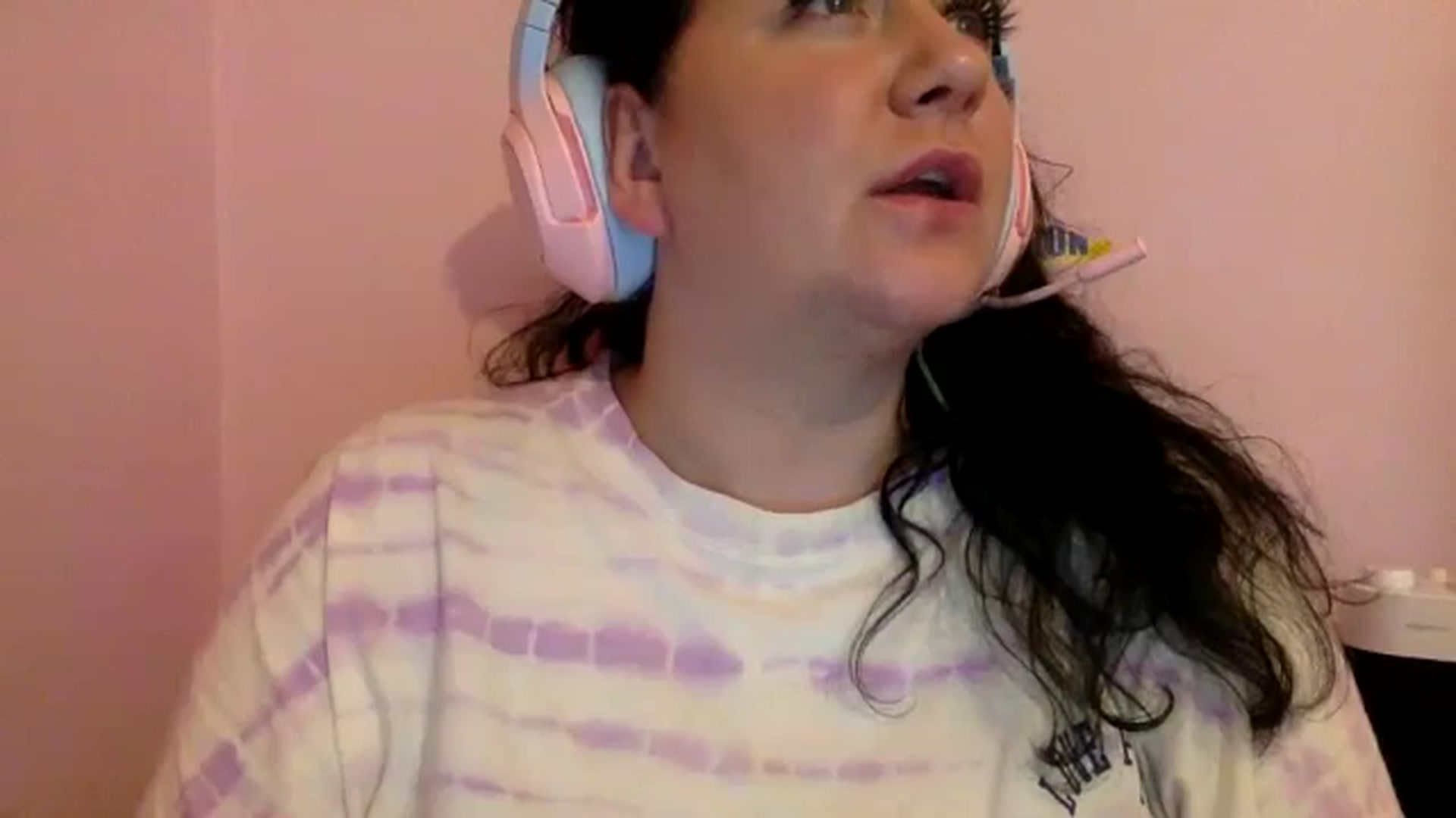 Gallery image thumbnail from Pandabella's myfreecams stream on, 06/20/2024, 01:53 image 6 of 20