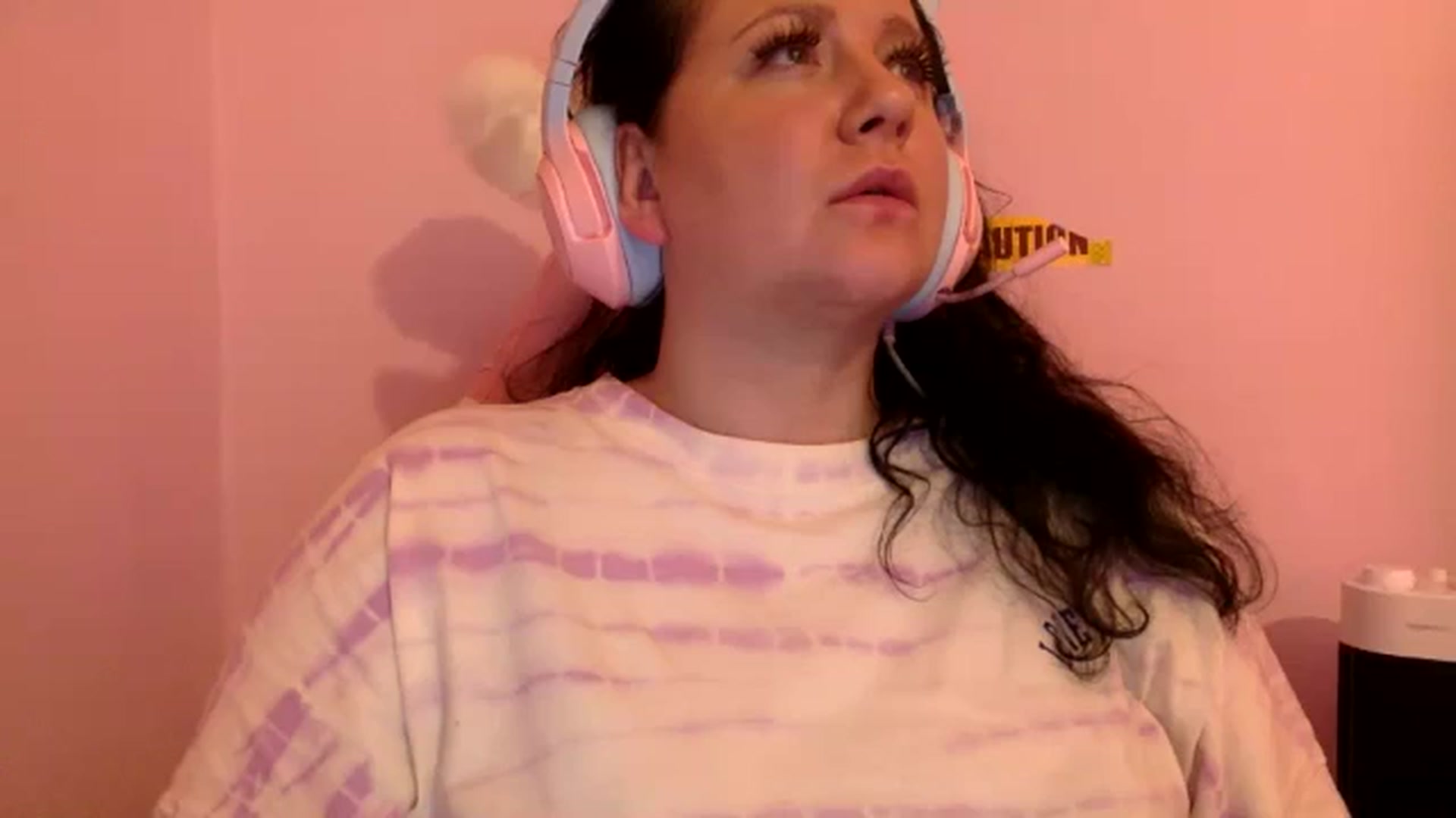 Gallery image thumbnail from Pandabella's myfreecams stream on, 06/20/2024, 01:53 image 8 of 20