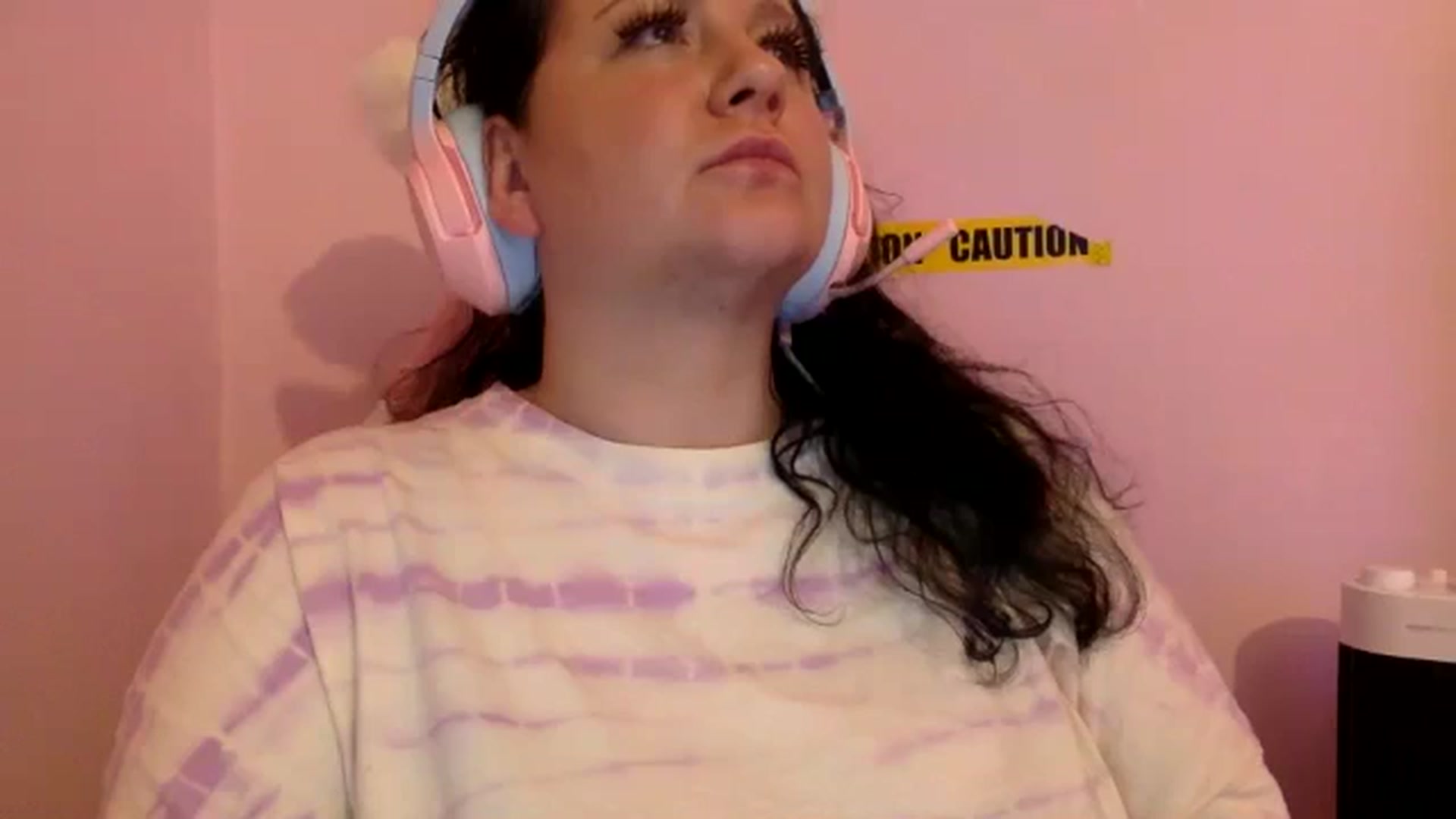 Gallery image thumbnail from Pandabella's myfreecams stream on, 06/20/2024, 01:53 image 14 of 20