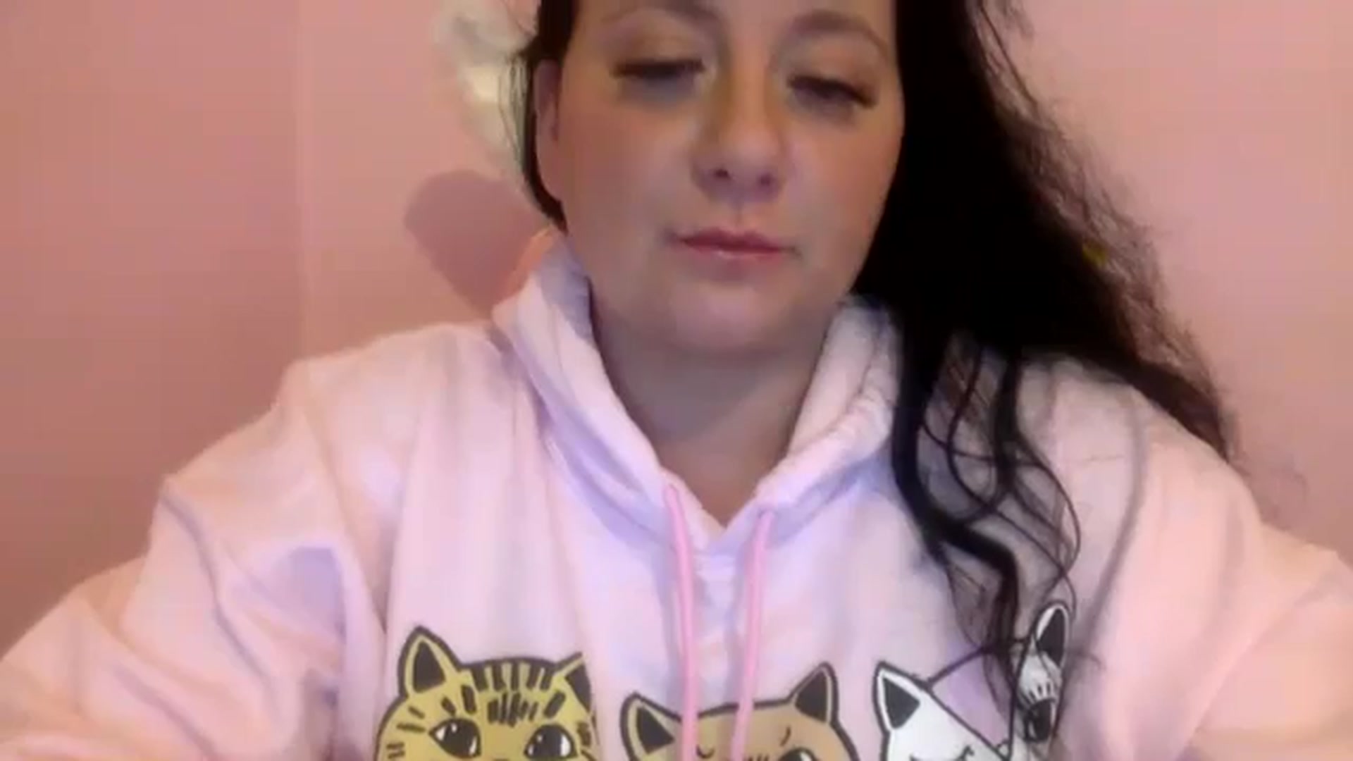 Gallery image thumbnail from Pandabella's myfreecams stream on, 07/06/2024, 21:07 image 7 of 20