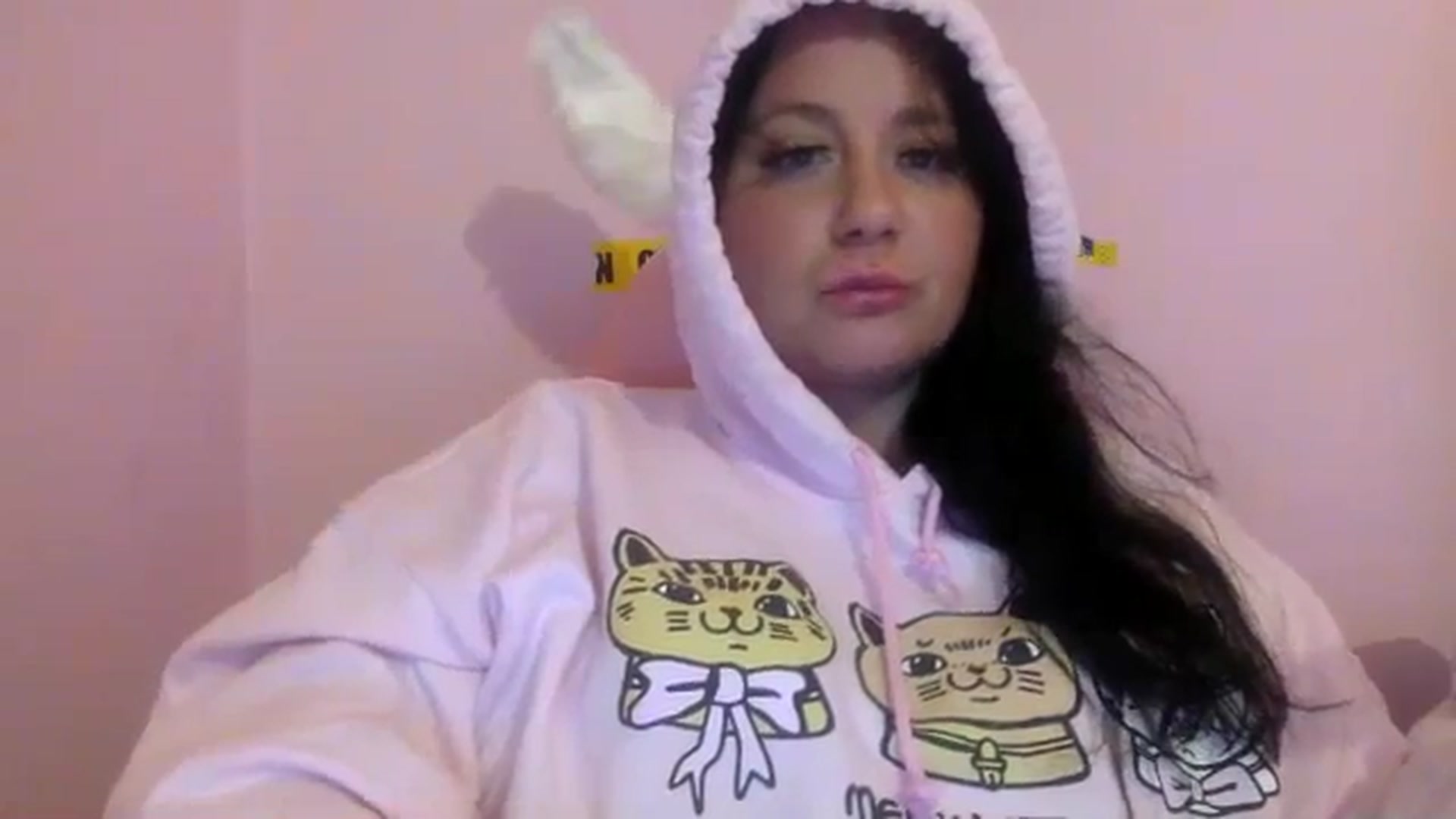 Gallery image thumbnail from Pandabella's myfreecams stream on, 07/06/2024, 22:21 image 5 of 20