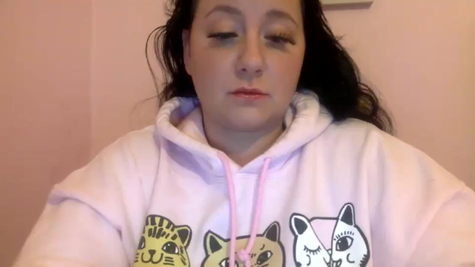 Gallery image thumbnail from Pandabella's myfreecams stream on, 07/07/2024, 19:34 image 3 of 20