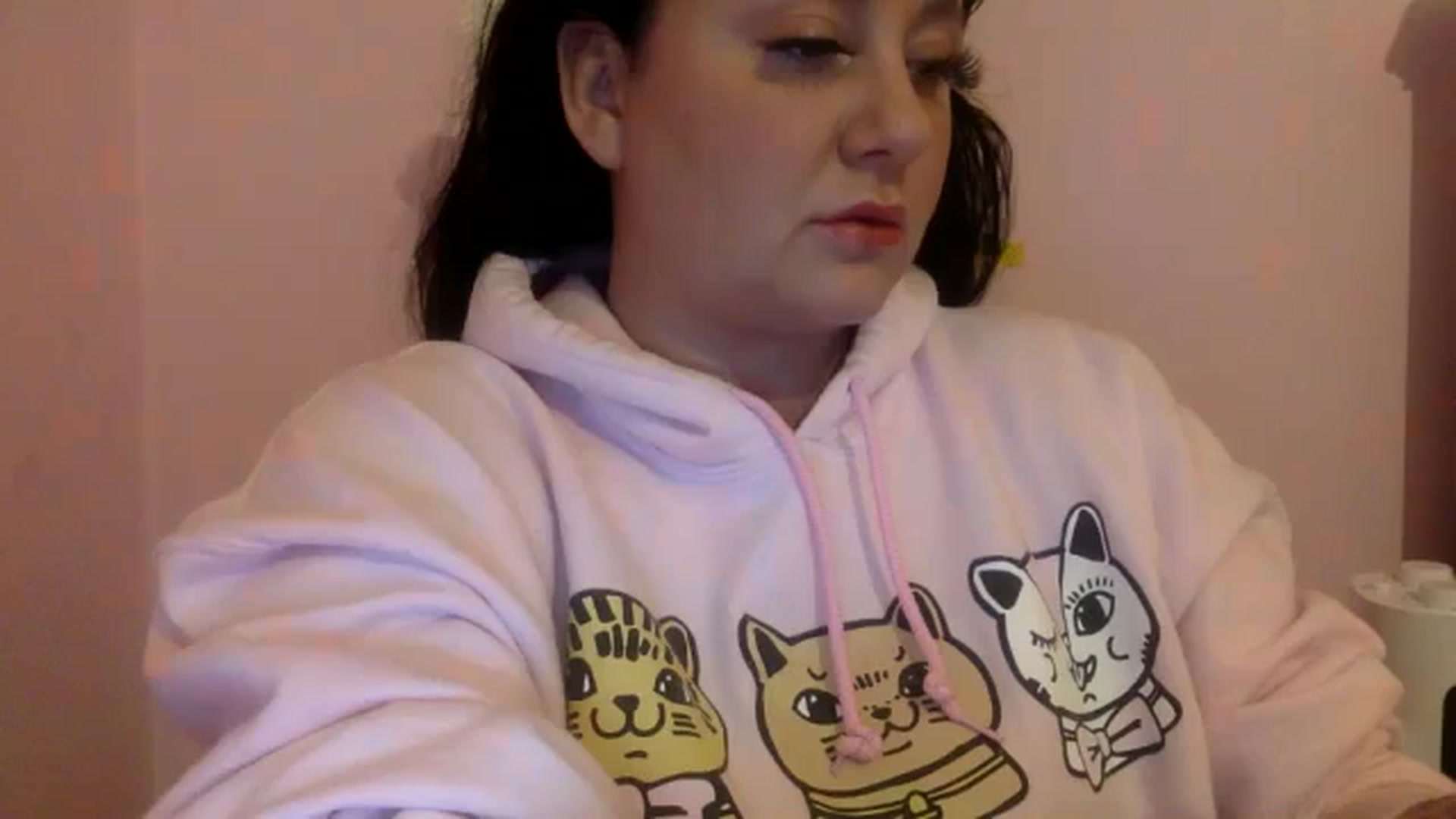 Gallery image thumbnail from Pandabella's myfreecams stream on, 07/07/2024, 19:34 image 1 of 20