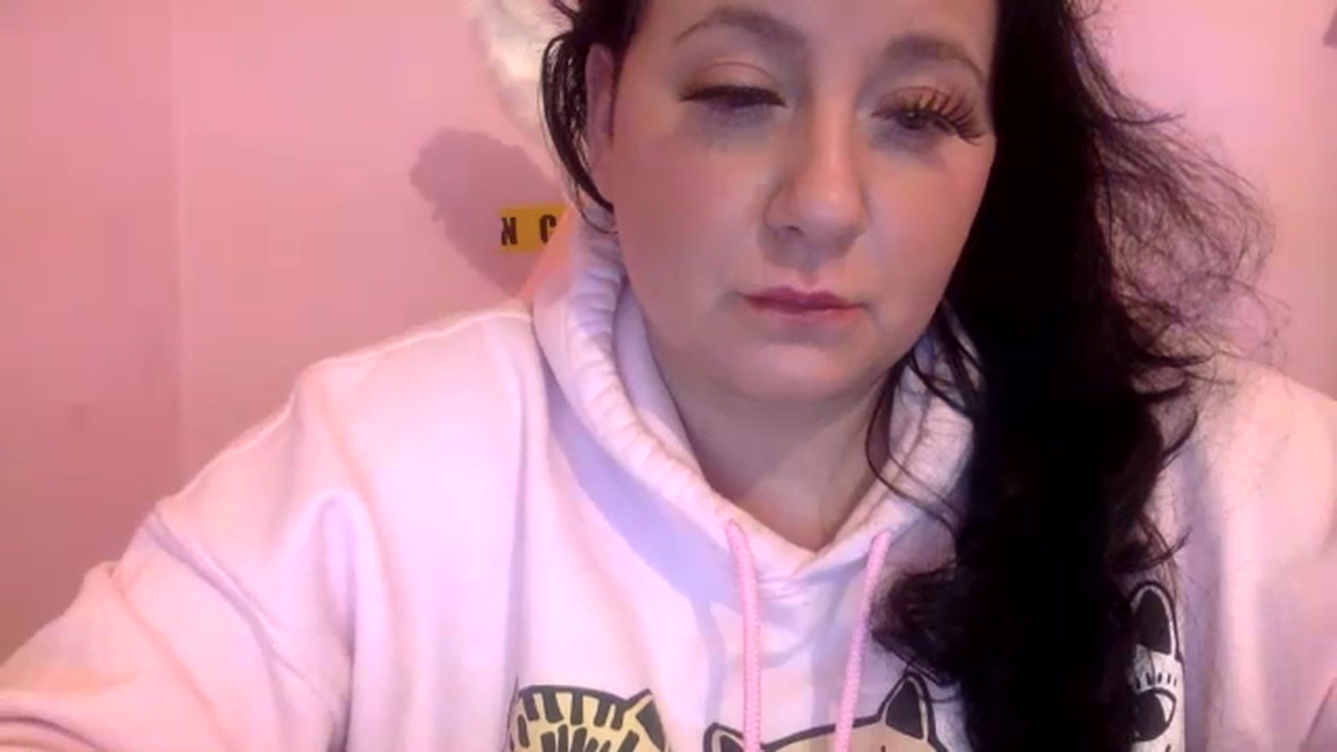 Gallery image thumbnail from Pandabella's myfreecams stream on, 07/07/2024, 19:34 image 14 of 20