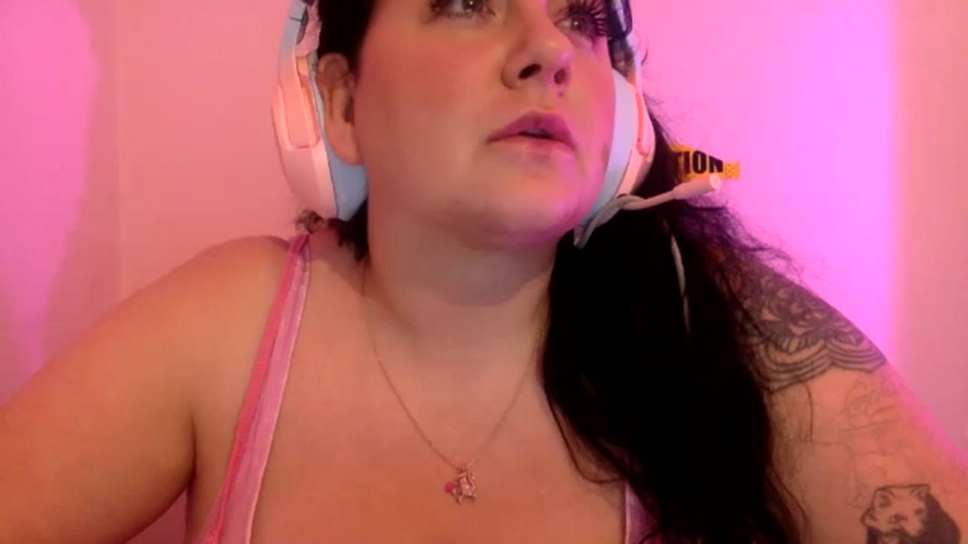 Gallery image thumbnail from Pandabella's myfreecams stream on, 07/09/2024, 22:12 image 14 of 20