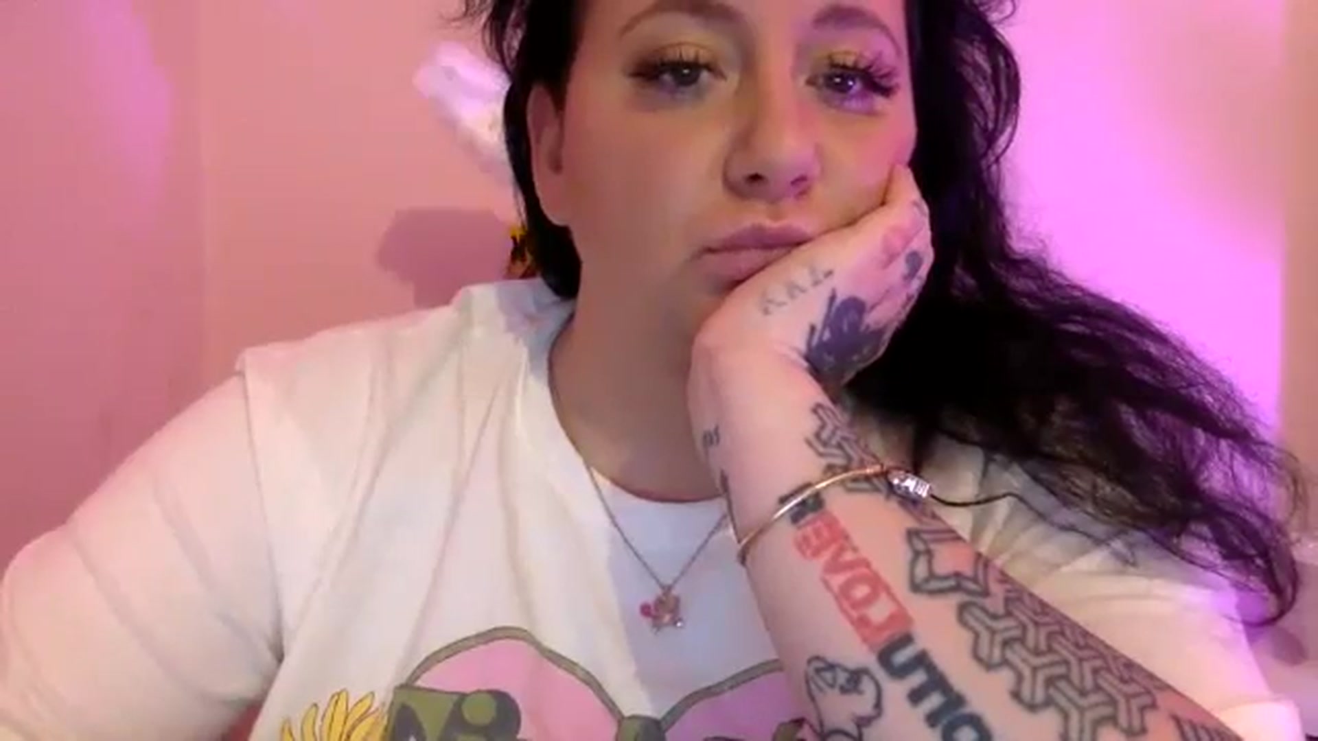 Gallery image thumbnail from Pandabella's myfreecams stream on, 07/15/2024, 01:51 image 10 of 20