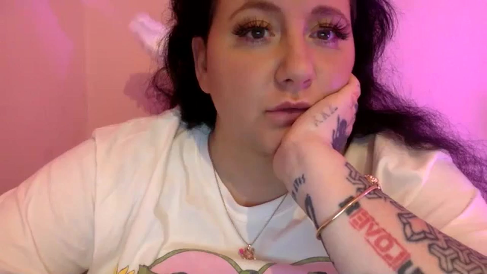 Gallery image thumbnail from Pandabella's myfreecams stream on, 07/15/2024, 01:51 image 2 of 20