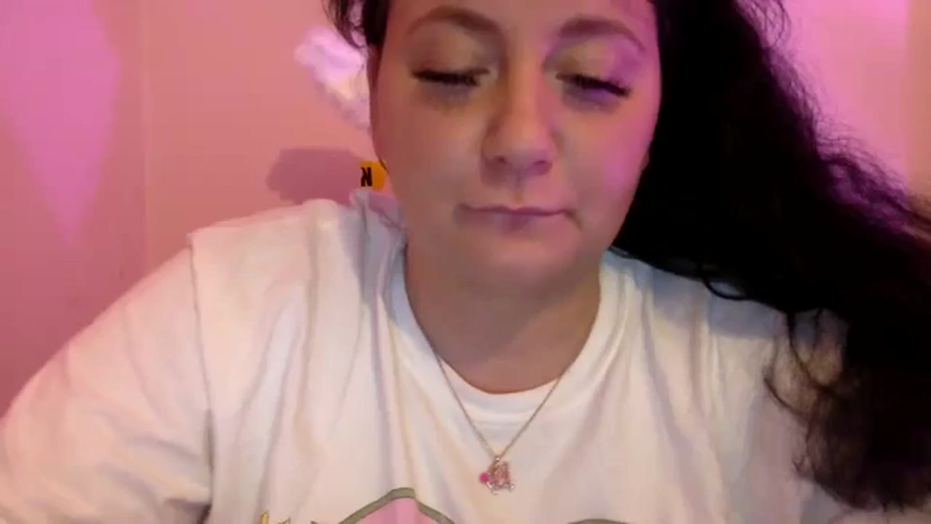 Gallery image thumbnail from Pandabella's myfreecams stream on, 07/15/2024, 01:51 image 9 of 20