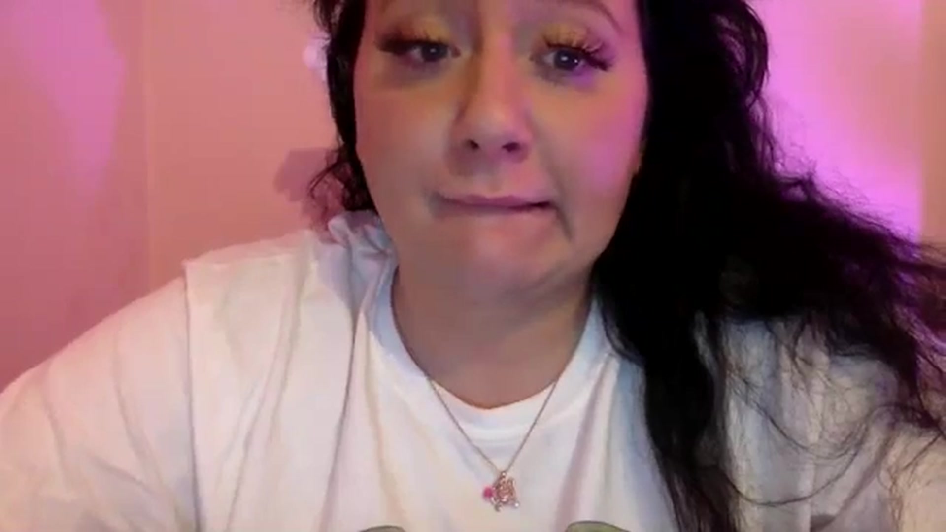 Gallery image thumbnail from Pandabella's myfreecams stream on, 07/15/2024, 01:51 image 11 of 20