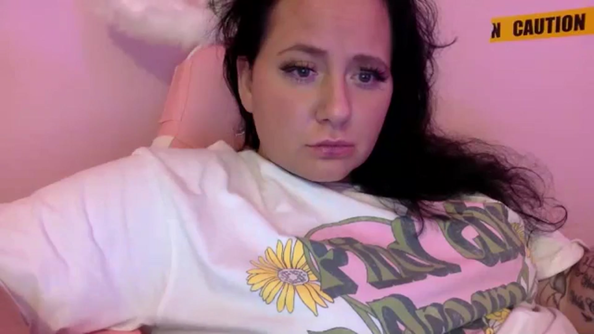 Gallery image thumbnail from Pandabella's myfreecams stream on, 07/15/2024, 01:51 image 18 of 20
