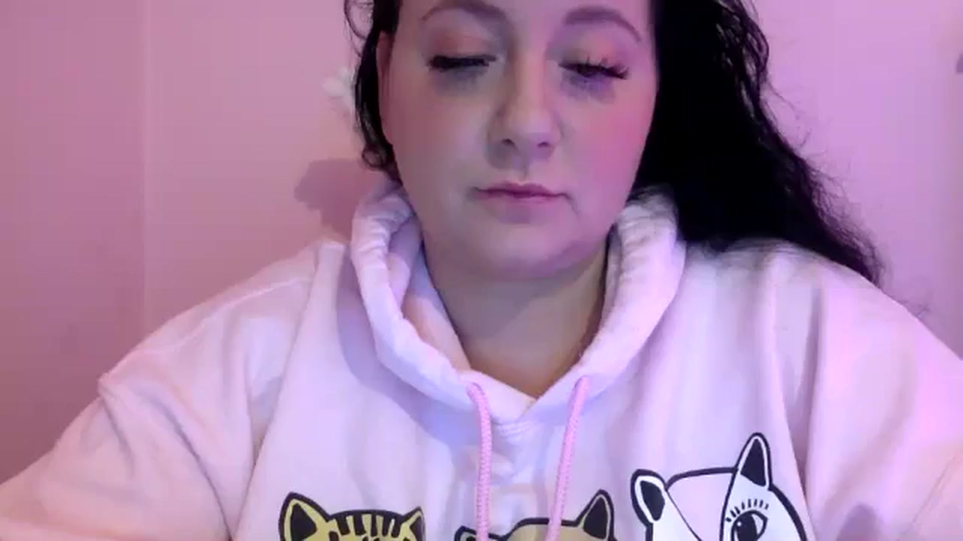 Gallery image thumbnail from Pandabella's myfreecams stream on, 07/17/2024, 24:39 image 1 of 20